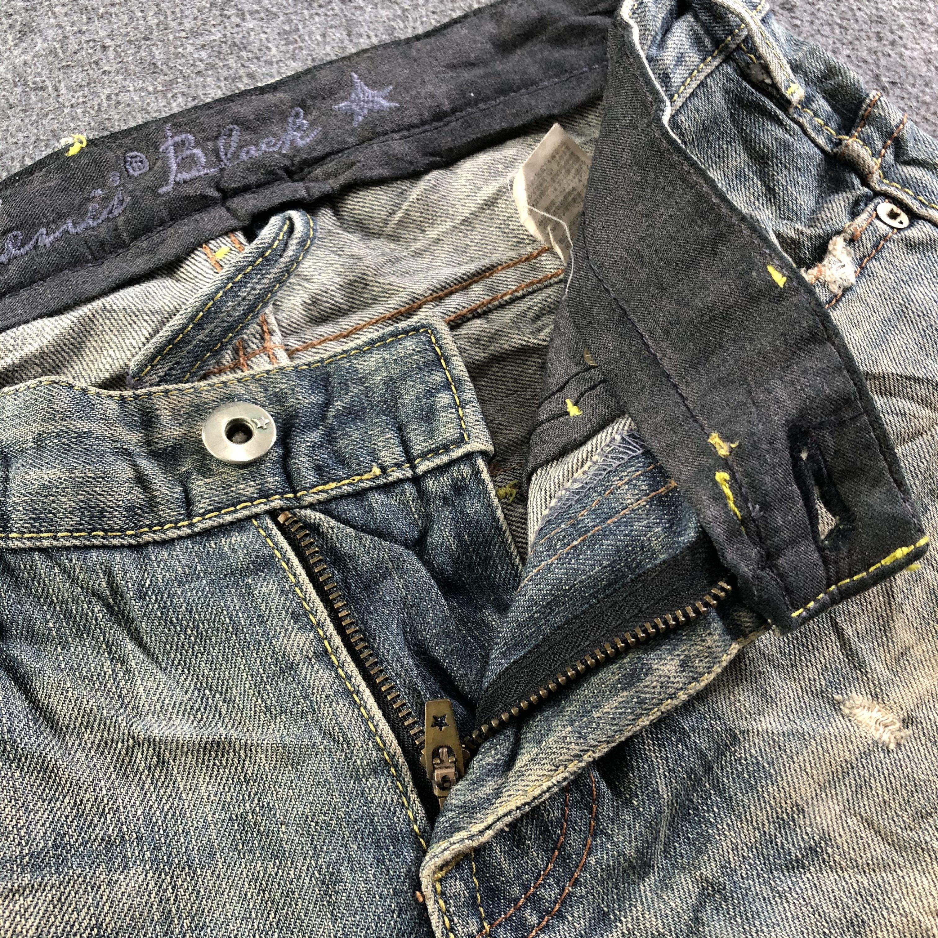 Vintage Levis Black Jeans-J3880