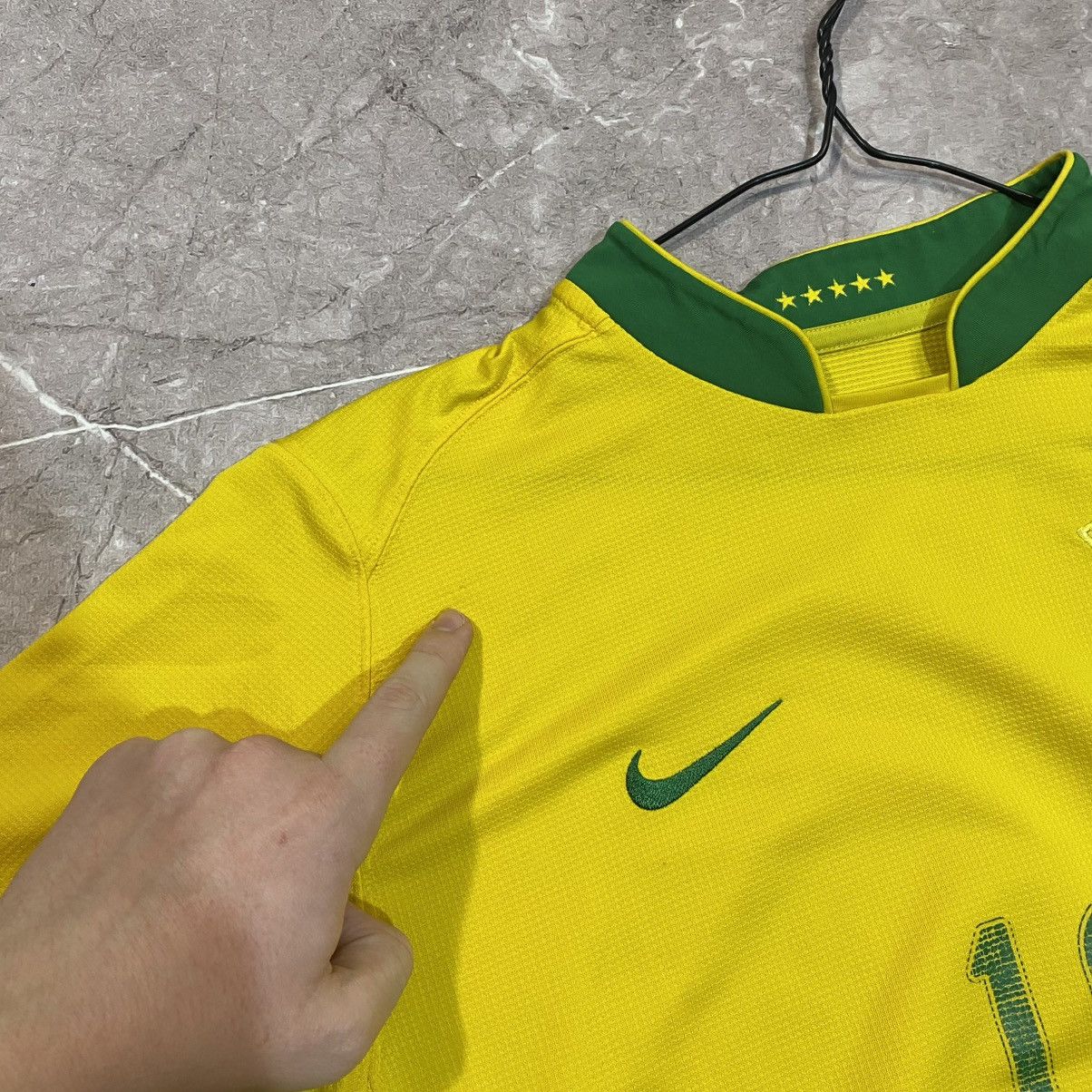 Nike × Vintage ROBINHO ! VINTAGE NIKE BRAZIL TEE SOCCER JERSEY NATION 00s Size US L / EU 52-54 / 3 - 12 Thumbnail