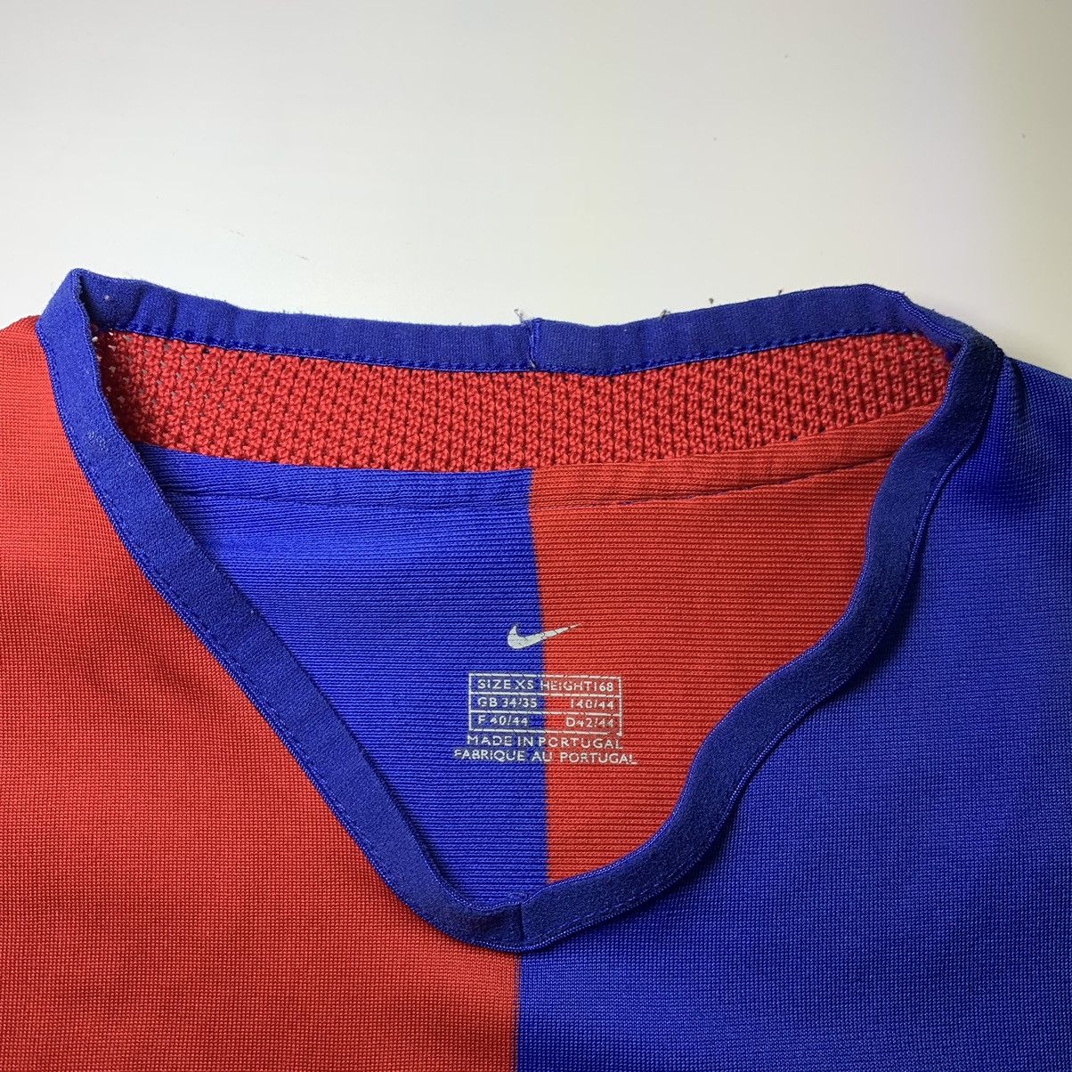 Vintage Vintage Nike Basel 2002 Blockcore Football Jersey Jimmy Size US XS / EU 42 / 0 - 13 Thumbnail