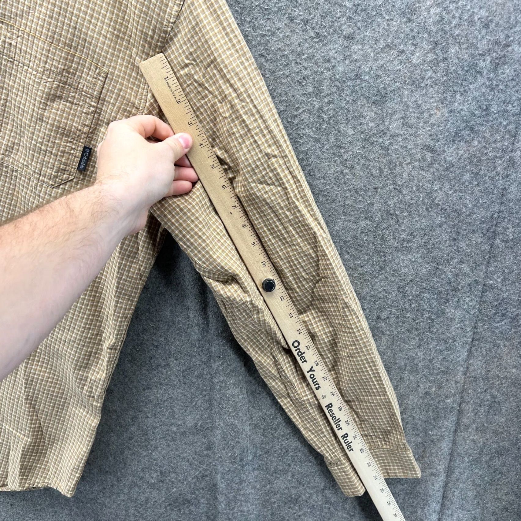 Vintage Columbia Shirt Men XL Khaki Button Down Tan Beige Rapid River II Outdoors Pockets Size US XL / EU 56 / 4 - 6 Thumbnail