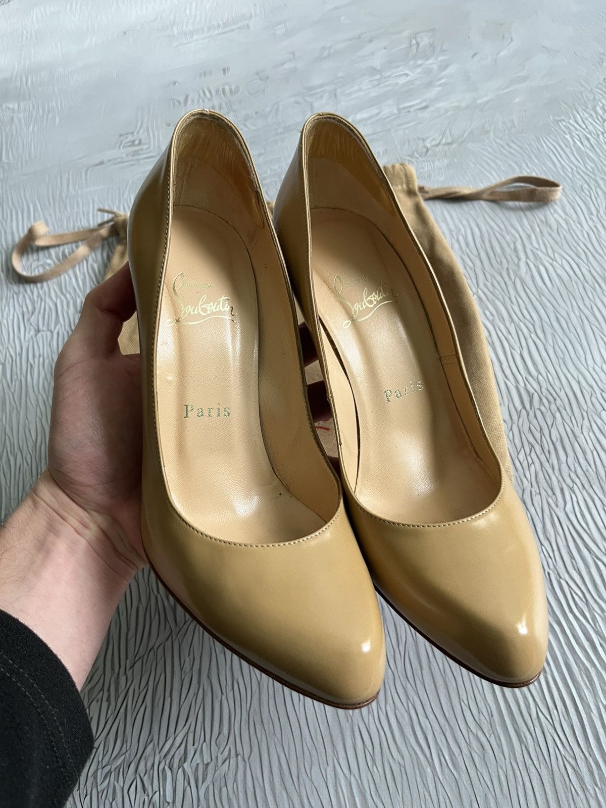 Christian Louboutin Luxury Heels 👠 Beige Made in Italy