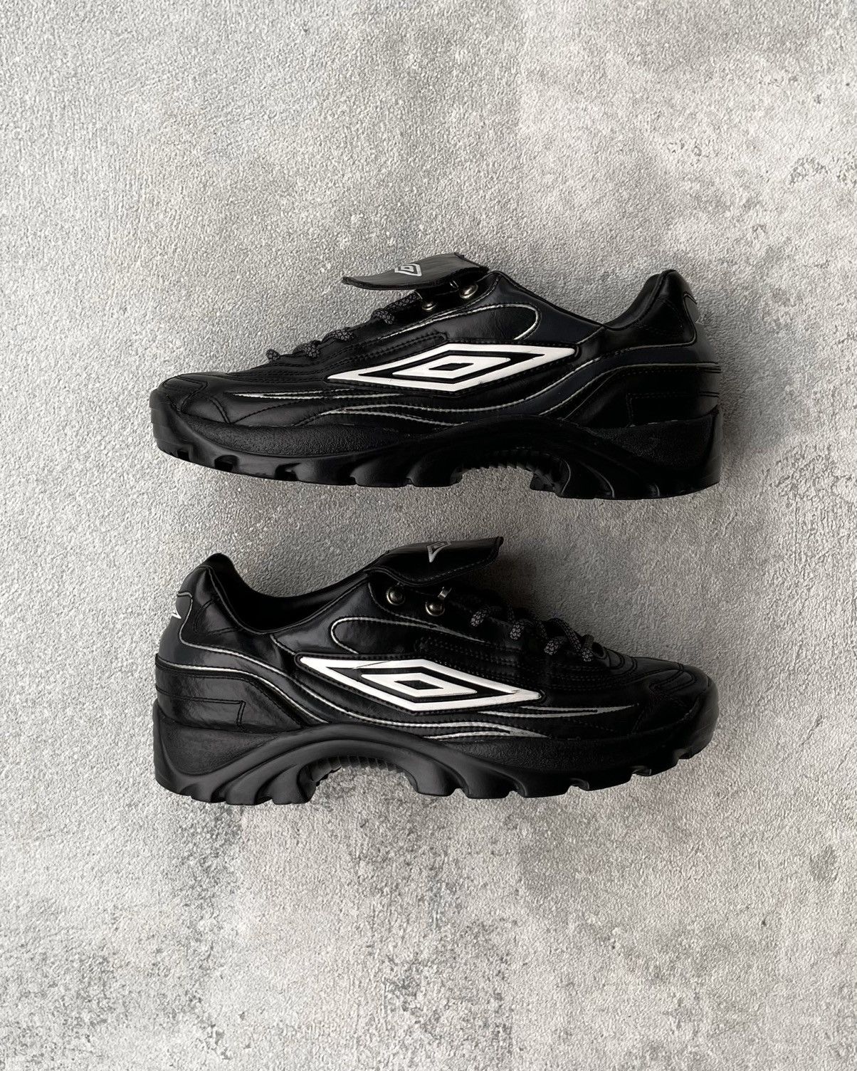 Umbro × Vintage Vintage Umbro Dinamo Turfy Size US 8.5 / EU 41-42 - 1 Thumbnail