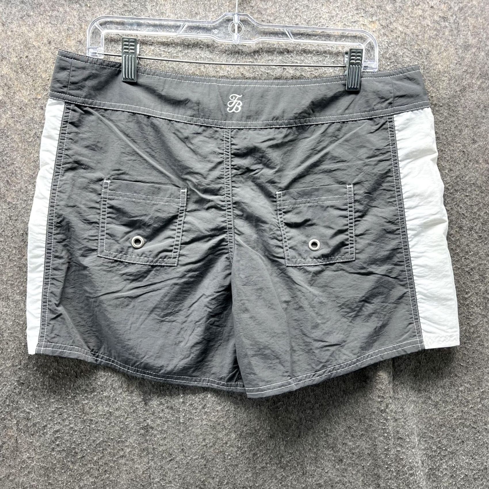 Tommy Bahama Tommy Bahama Swim Trunks Womens Medium Gray Colorblock Quick Dry Board Shorts Size 32" / US 10 / IT 46 - 2 Thumbnail