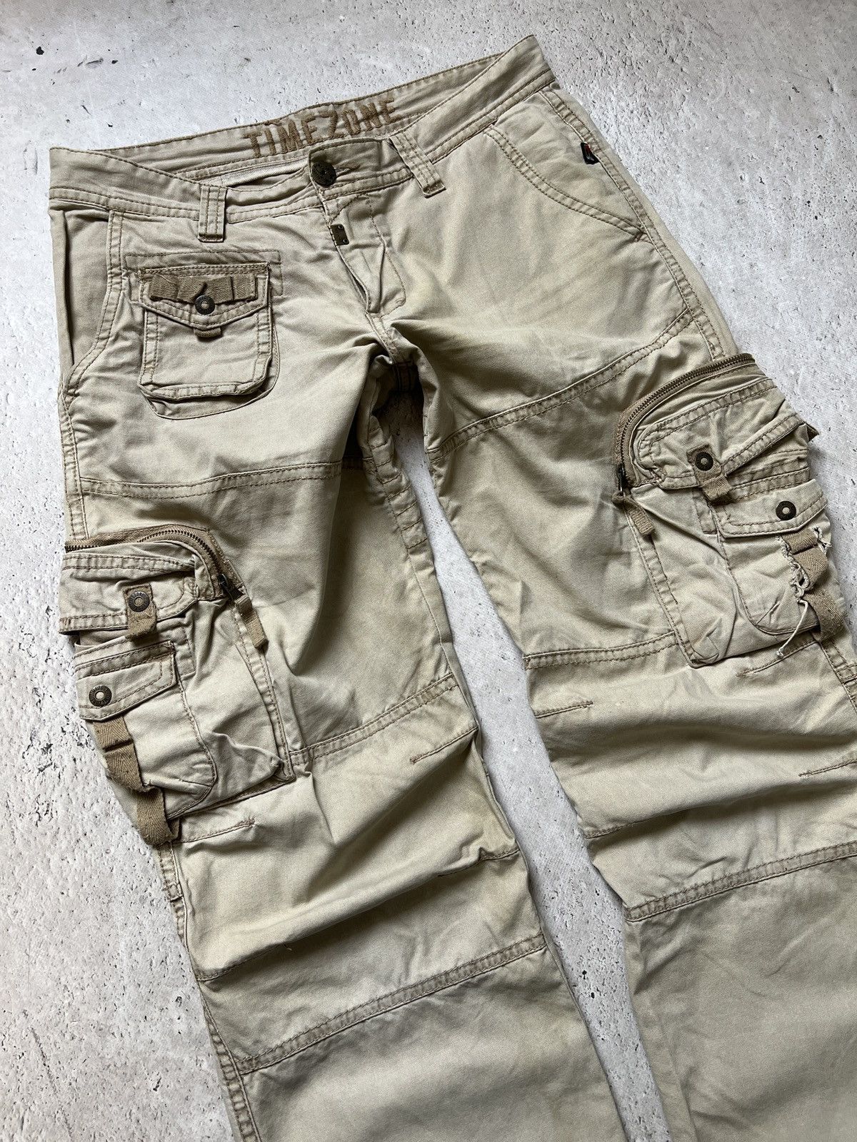 Diesel Washed cargo y2ks style baggy pants streetwear Size US 34 / EU 50 - 2 Thumbnail