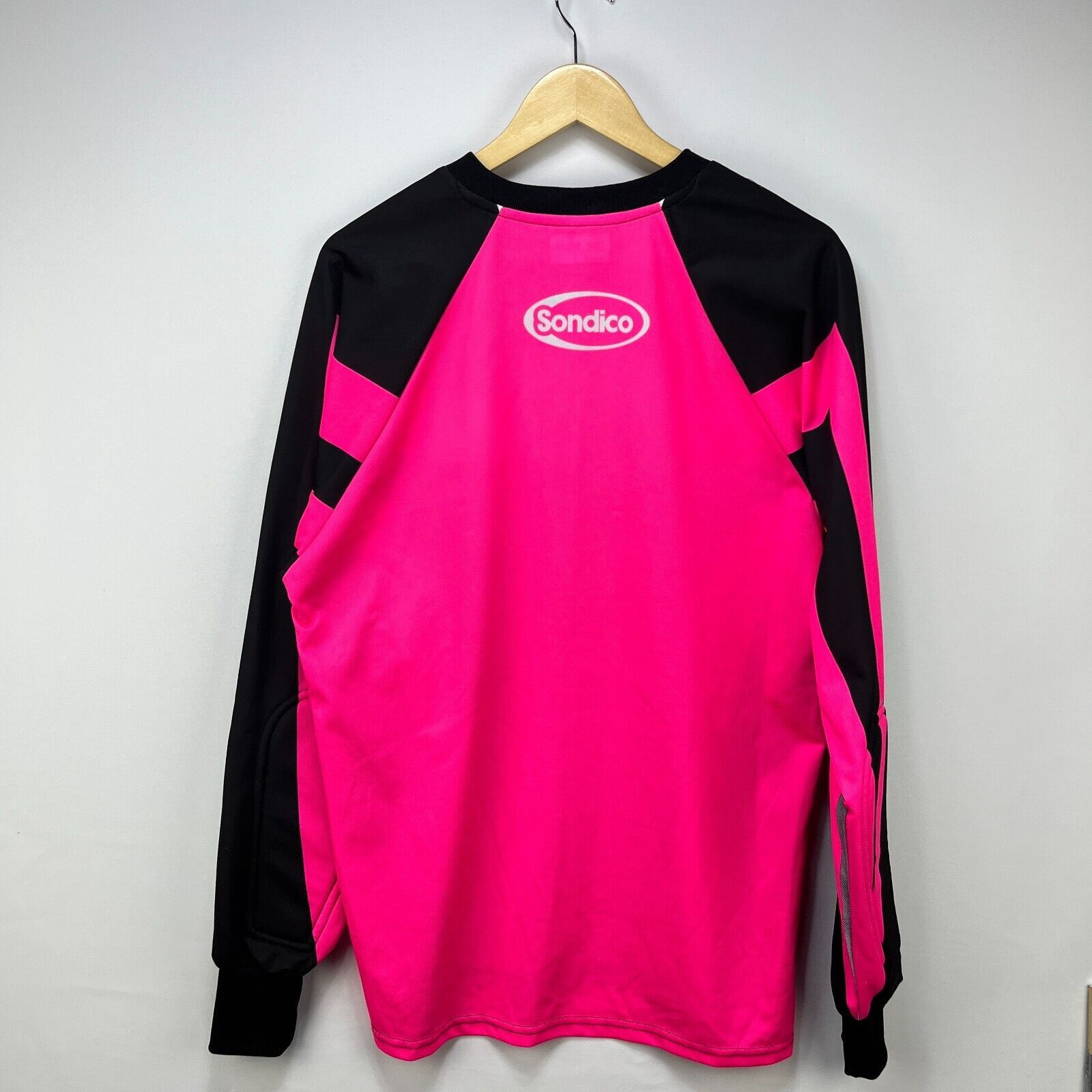 Vintage Vintage Y2K Sondico Goalkeeper Soccer FootballJersey Pink XL Size US XL / EU 56 / 4 - 9 Thumbnail