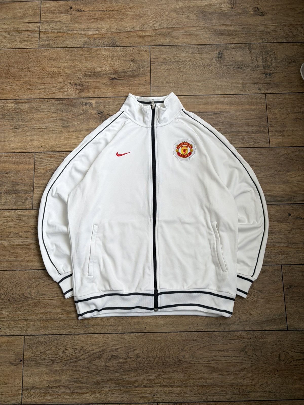Nike Nike Manchester United 2010 Football Treck Jacket Size US L / EU 52-54 / 3 - 1 Thumbnail