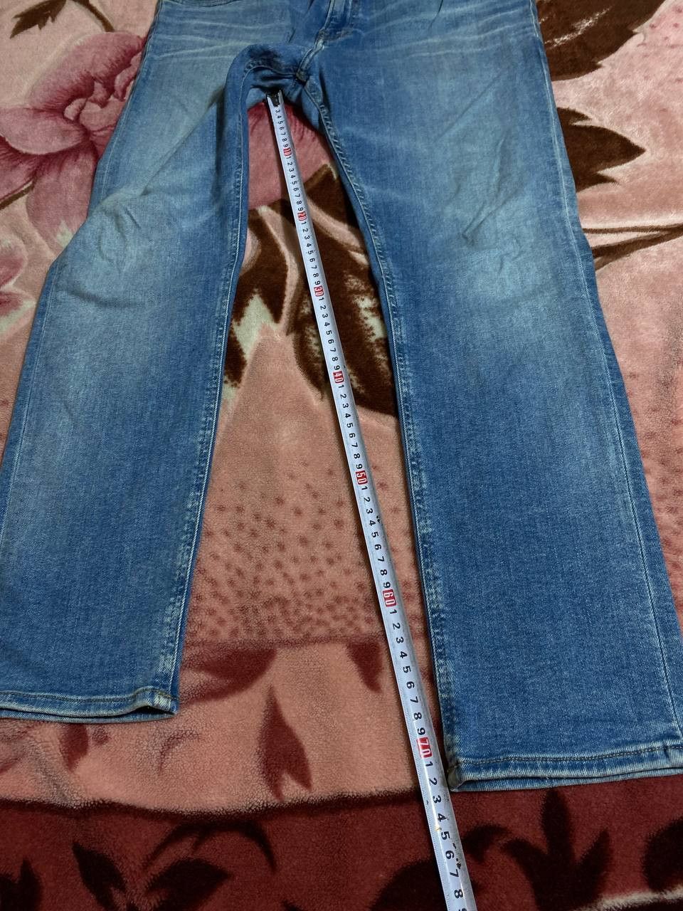 Tommy Hilfiger 2000s vintage rare baggy wide leg faded stonewash jeans Size US 33 - 8 Thumbnail