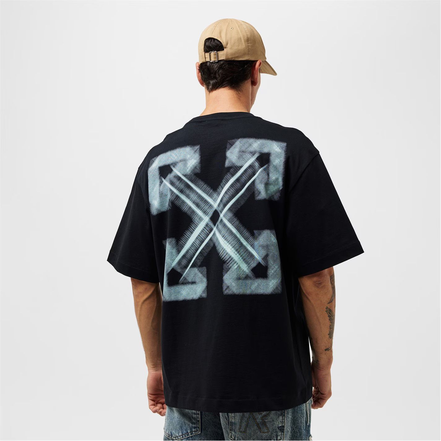 Off-White o1g2r1mq0226 Arrow Skate T-Shirt In Black Size US XS / EU 42 / 0 - 4 Thumbnail