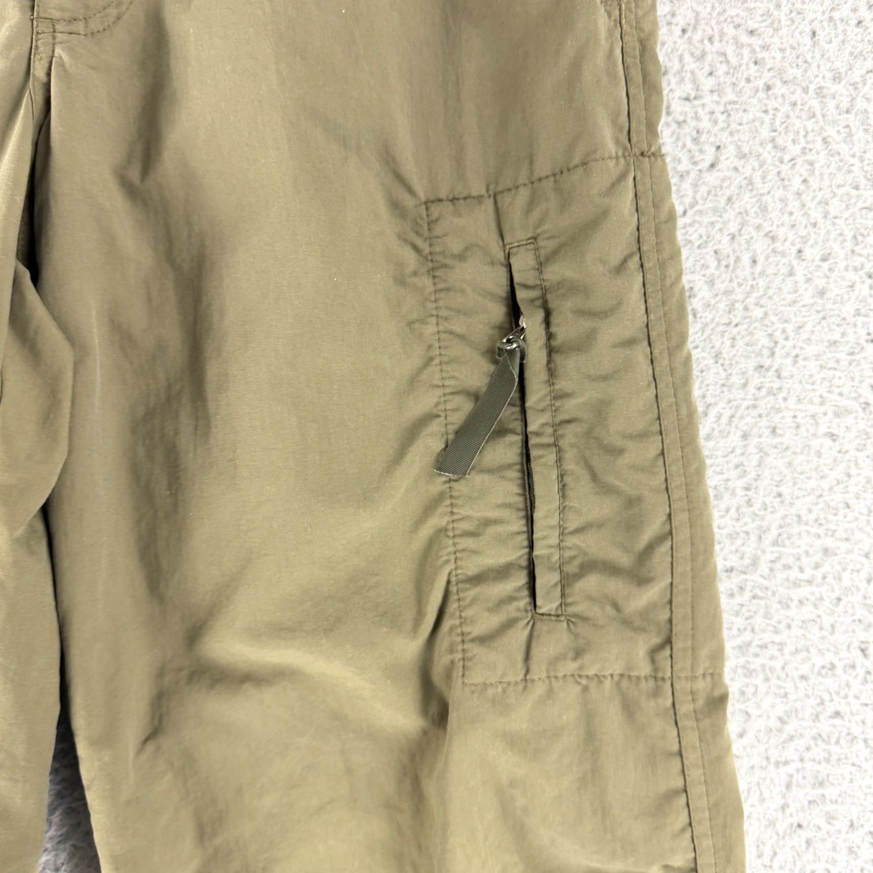 Patagonia Patagonia Pants Womens Size 30 Green Straight Leg Mid-Rise Outdoors Hiking Size 30" / US 8 / IT 44 - 6 Thumbnail