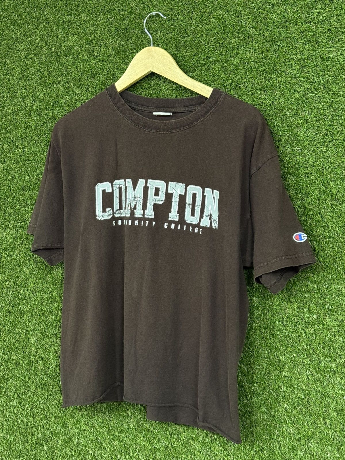 Champion RARE Vintage Champion Compton Community College Tee Size US M / EU 48-50 / 2 - 2 Thumbnail