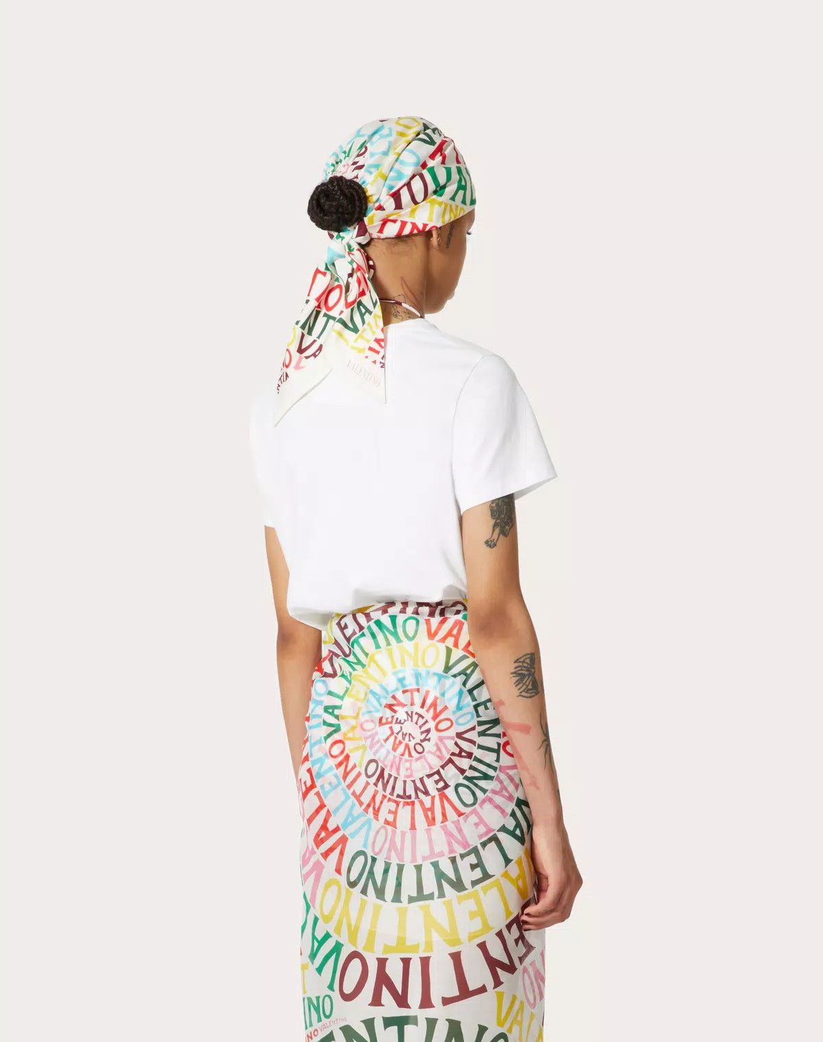 Valentino o1s1wg111125 Loop Jersey T-Shirt in White Size XS / US 0-2 / IT 36-38 - 6 Thumbnail