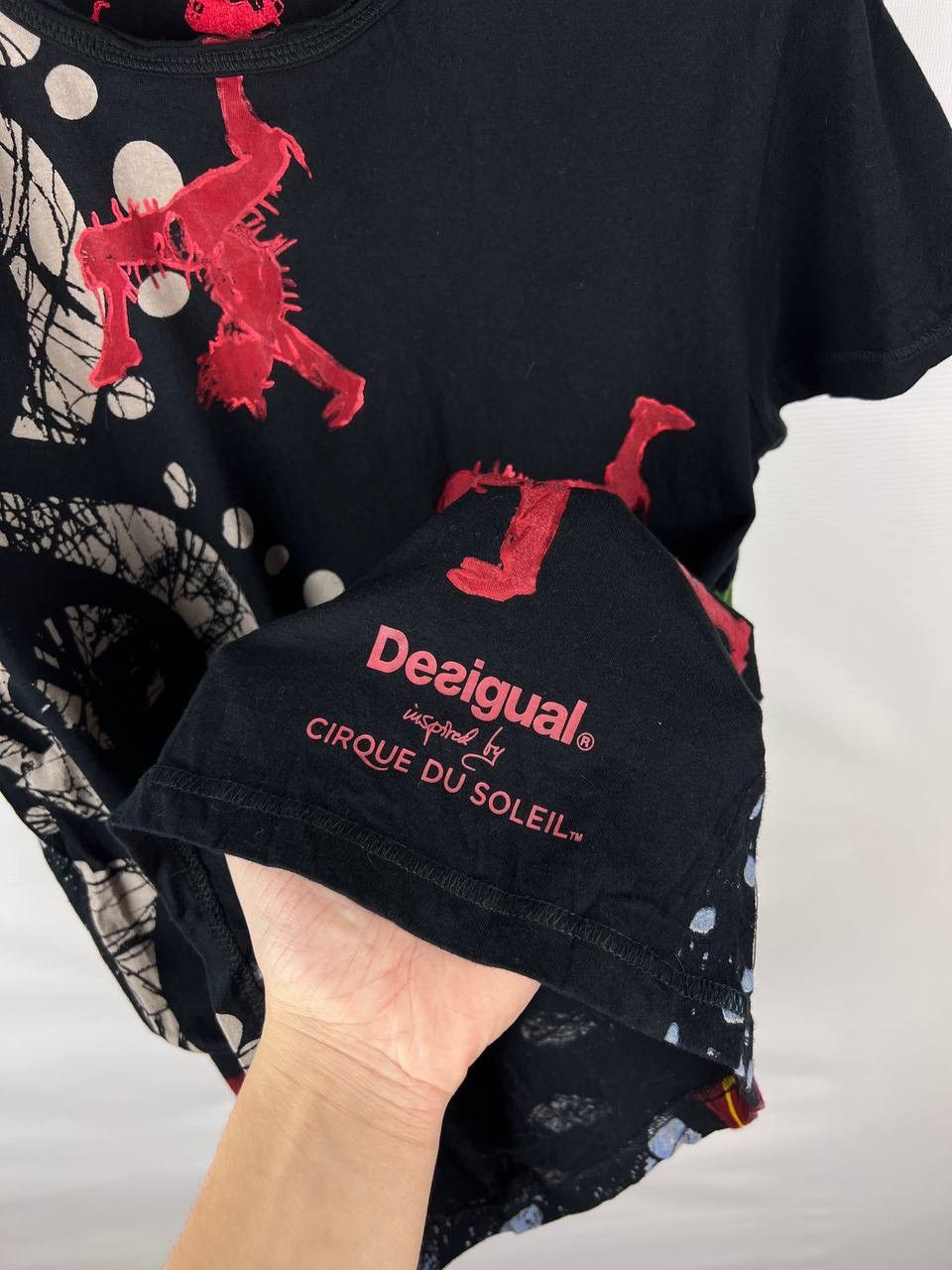 Desigual Desigual cirque do soleil t-shirt woman size M Size US M / EU 48-50 / 2 - 5 Thumbnail
