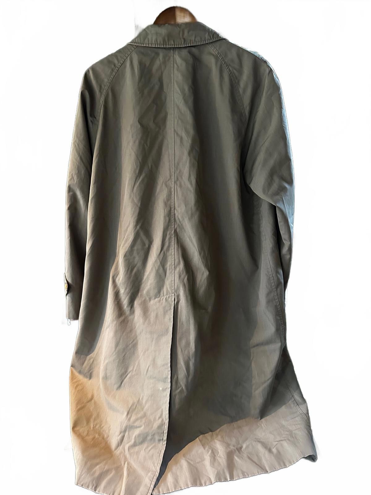 Other Vintage Burberrys Men TrenchCoat Khaki SingleBreasted 80s90s Size US M / EU 48-50 / 2 - 2 Thumbnail