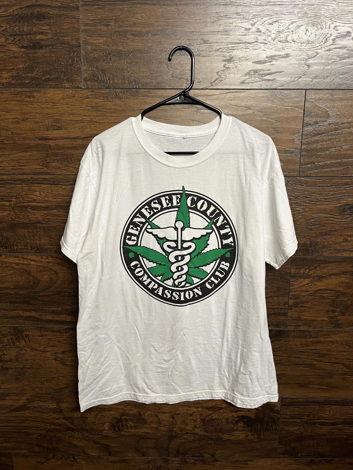 Designer Genesee County Compassion Club - Michigan Weed Tee - L Size US XL / EU 56 / 4 - 1 Thumbnail