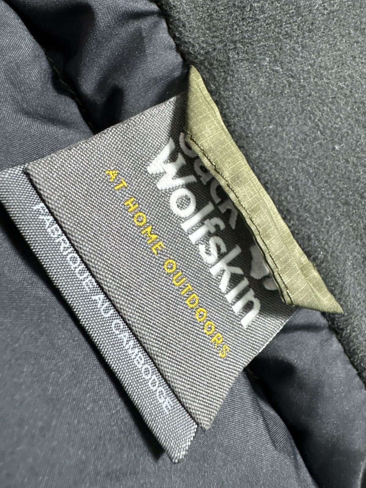 Jack Wolfskin Jack Wolfskin Men’s Down Puffer Jacket Outdoor Size M Size US M / EU 48-50 / 2 - 8 Thumbnail