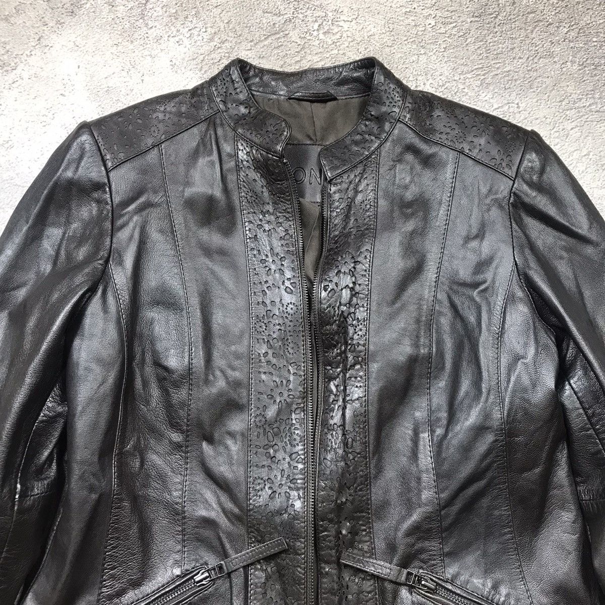 Vintage Vintage Y2K Faded Black Bomber Jacket Streetwear Boxy Logo M Size M / US 6-8 / IT 42-44 - 2 Thumbnail