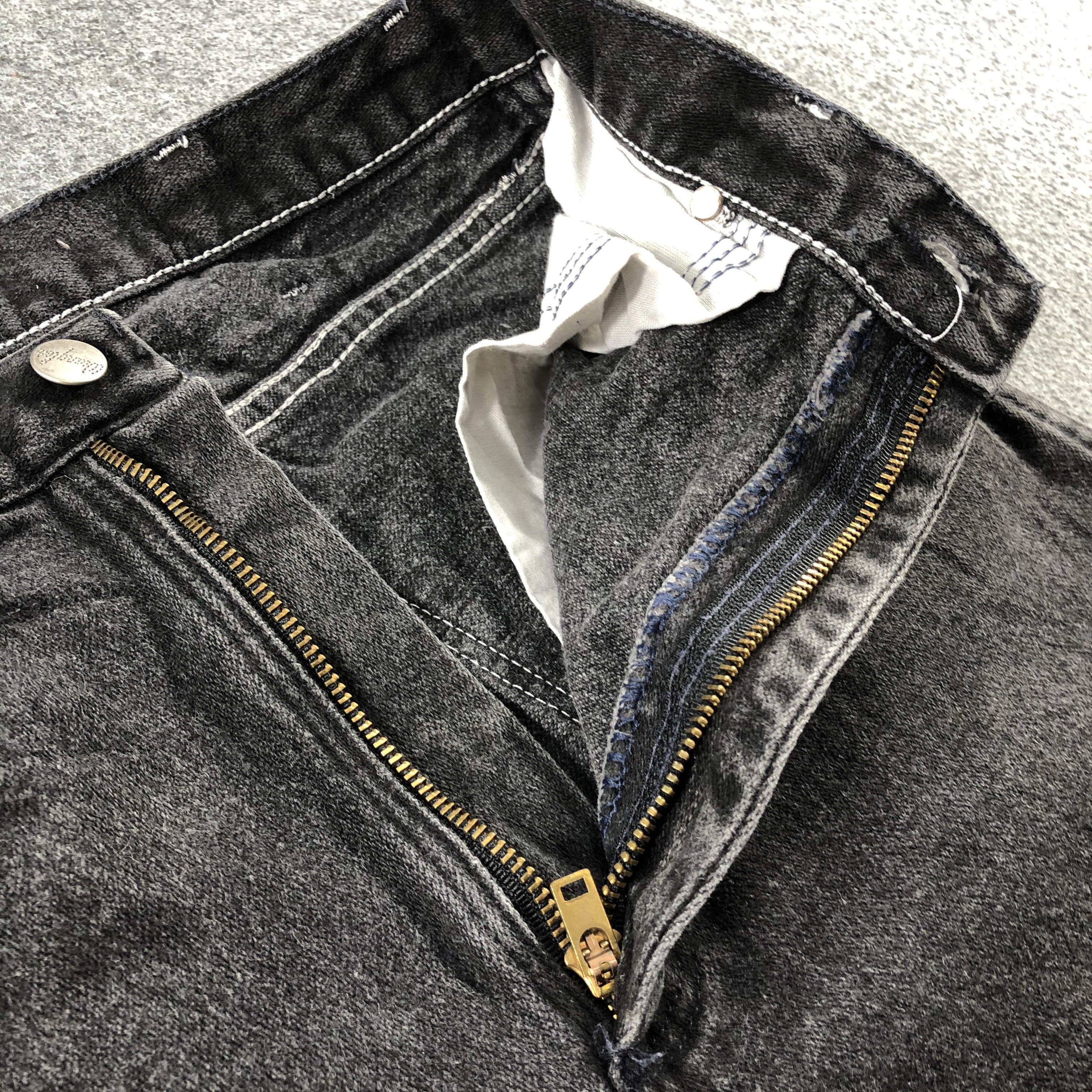 Vintage Vintage Faded Black Wrangler Jeans-J2475 Size US 27 - 7 Thumbnail