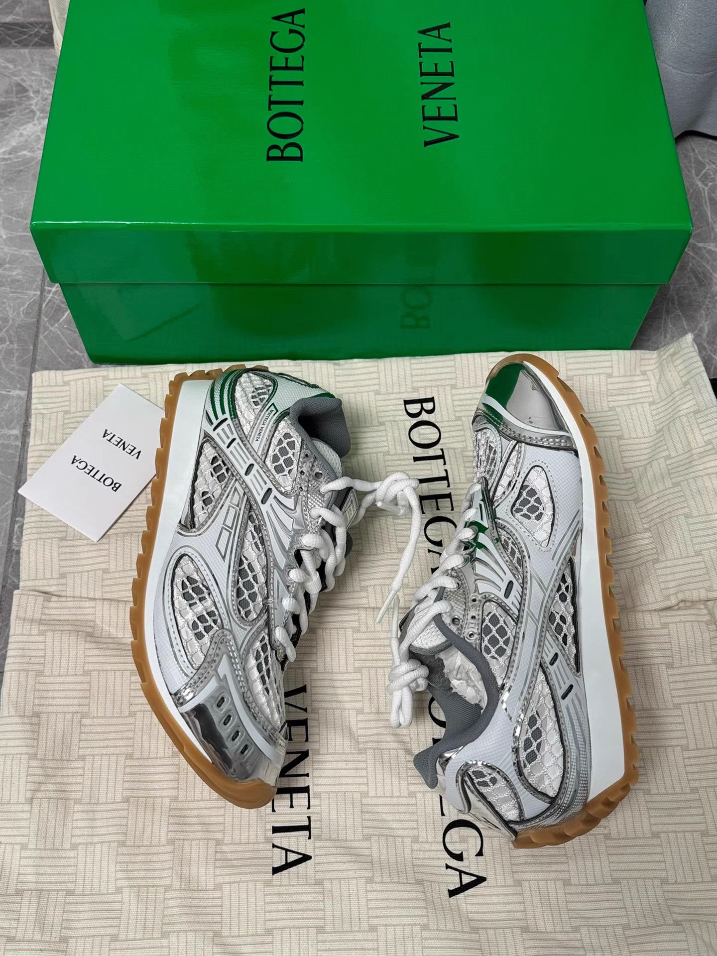 Bottega Veneta Bottega Veneta BV Orbit Liquid Silver Retro Sneakers K6 Size US 7 / IT 37 - 5 Thumbnail