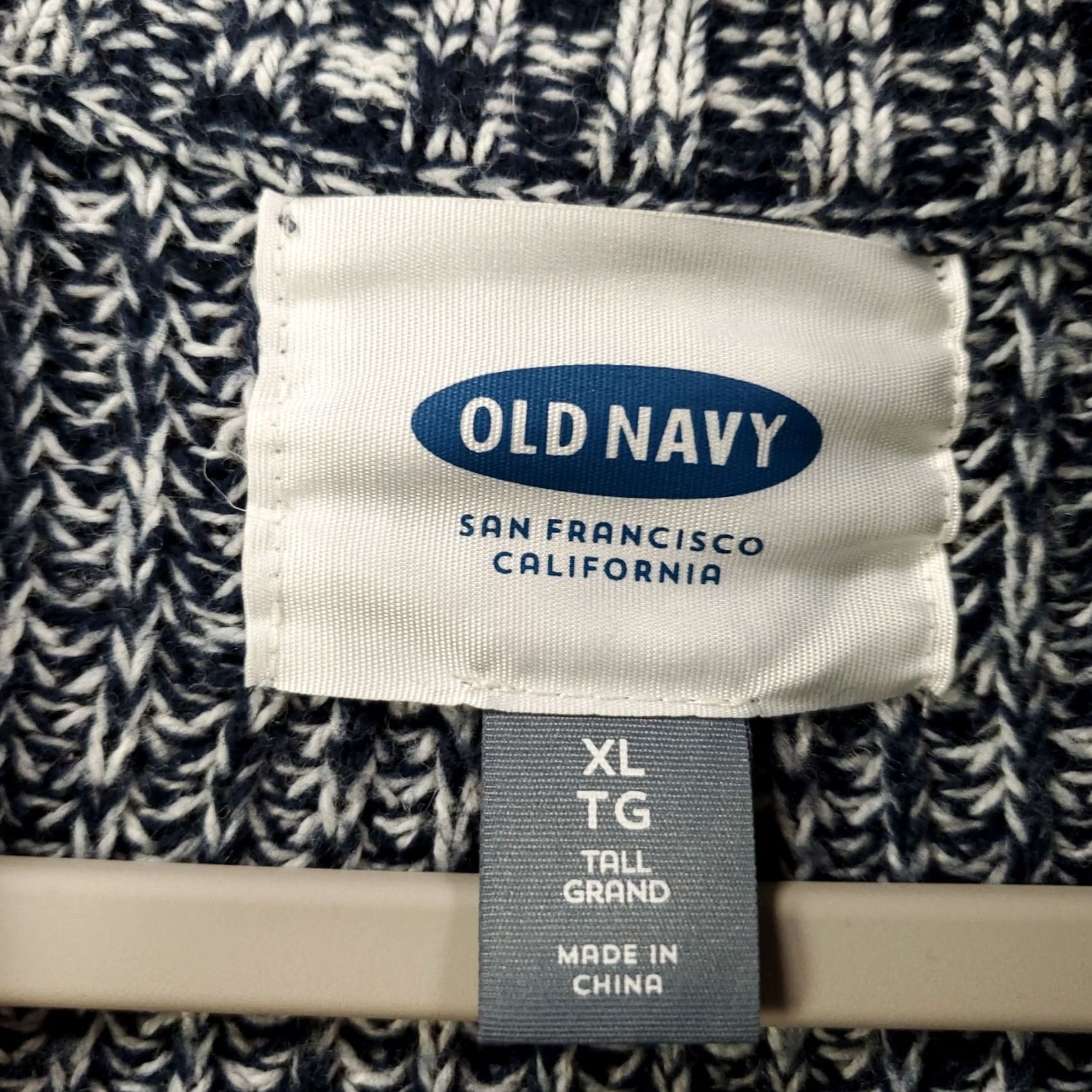 Old Navy VINTAGE Old Navy Mens Cardigan Sweater XL Black Gray White Button Up Knit Classic Size US XL / EU 56 / 4 - 4 Thumbnail