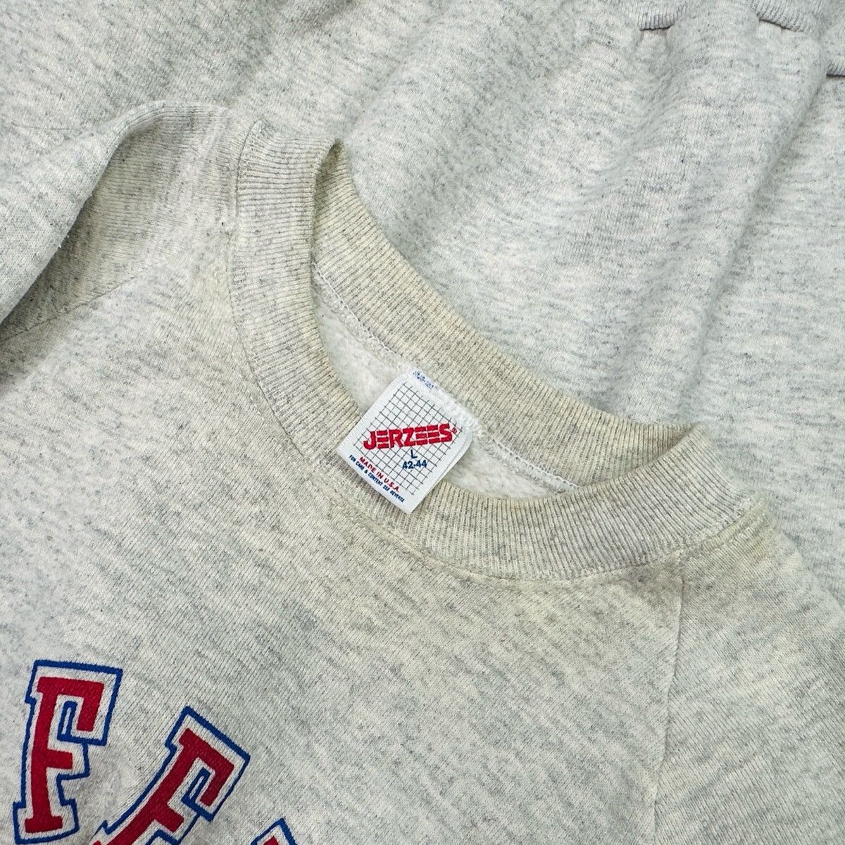Jerzees Vintage Jerzees Buffalo Bills Crew Neck Sweatshirt - Large Size US L / EU 52-54 / 3 - 6 Thumbnail