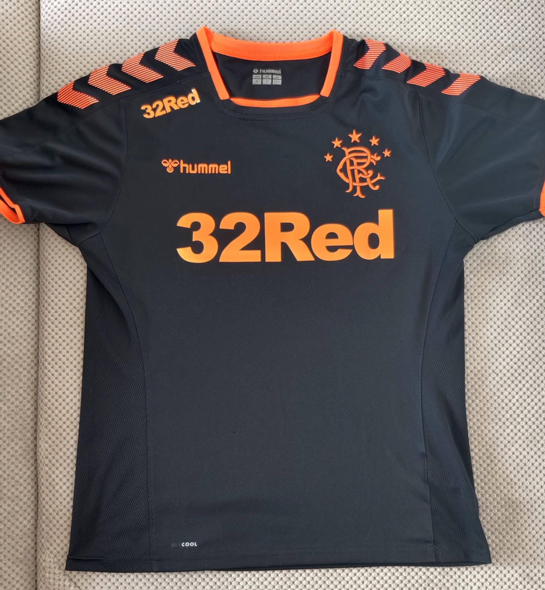 Hummel Glasgow Rangers Hummel Jersey Size US M / EU 48-50 / 2 - 1 Thumbnail