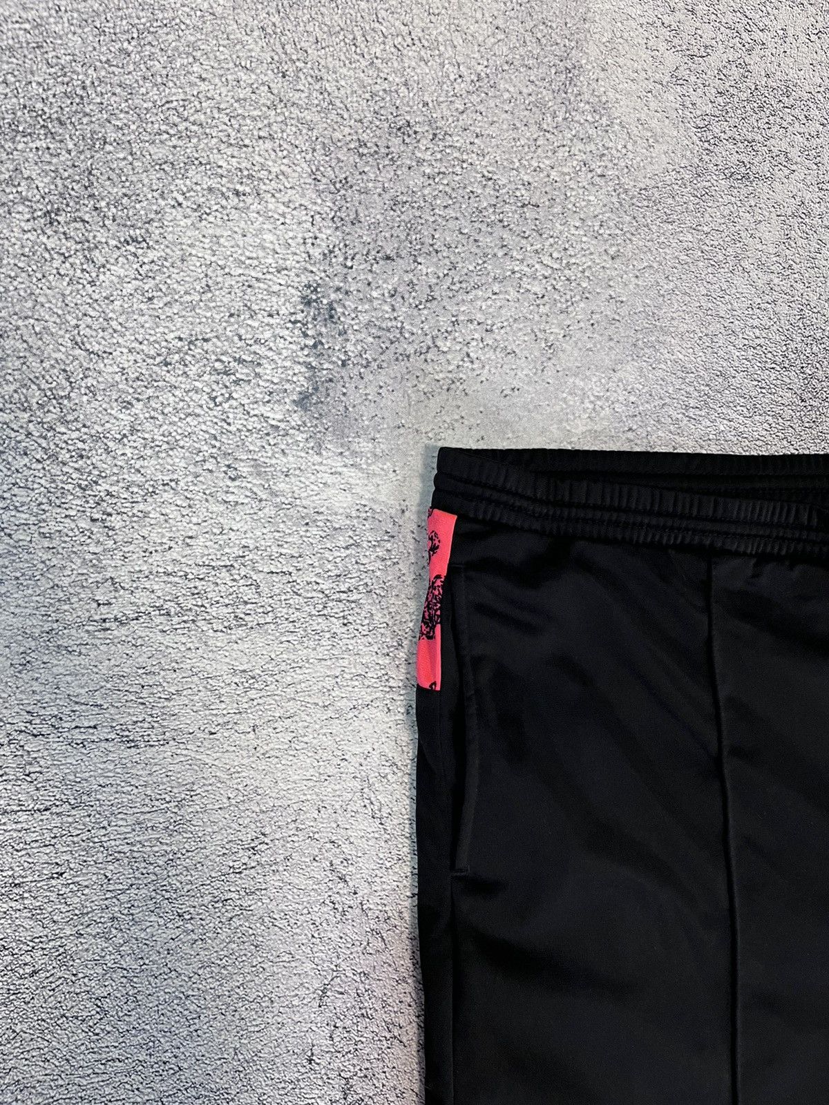 Puma Puma Women Track Pants Baggy Vintage Black To Fit Waist 37 Size 40" / US 18 - 3 Thumbnail