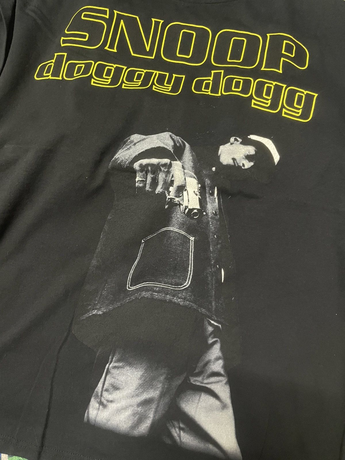 Rap Tees × Snoop Dogg × Vintage Vintage 2000’s Snoop Dogg Gun fire Death Row Records Rap Tee Size US XXL / EU 58 / 5 - 4 Thumbnail