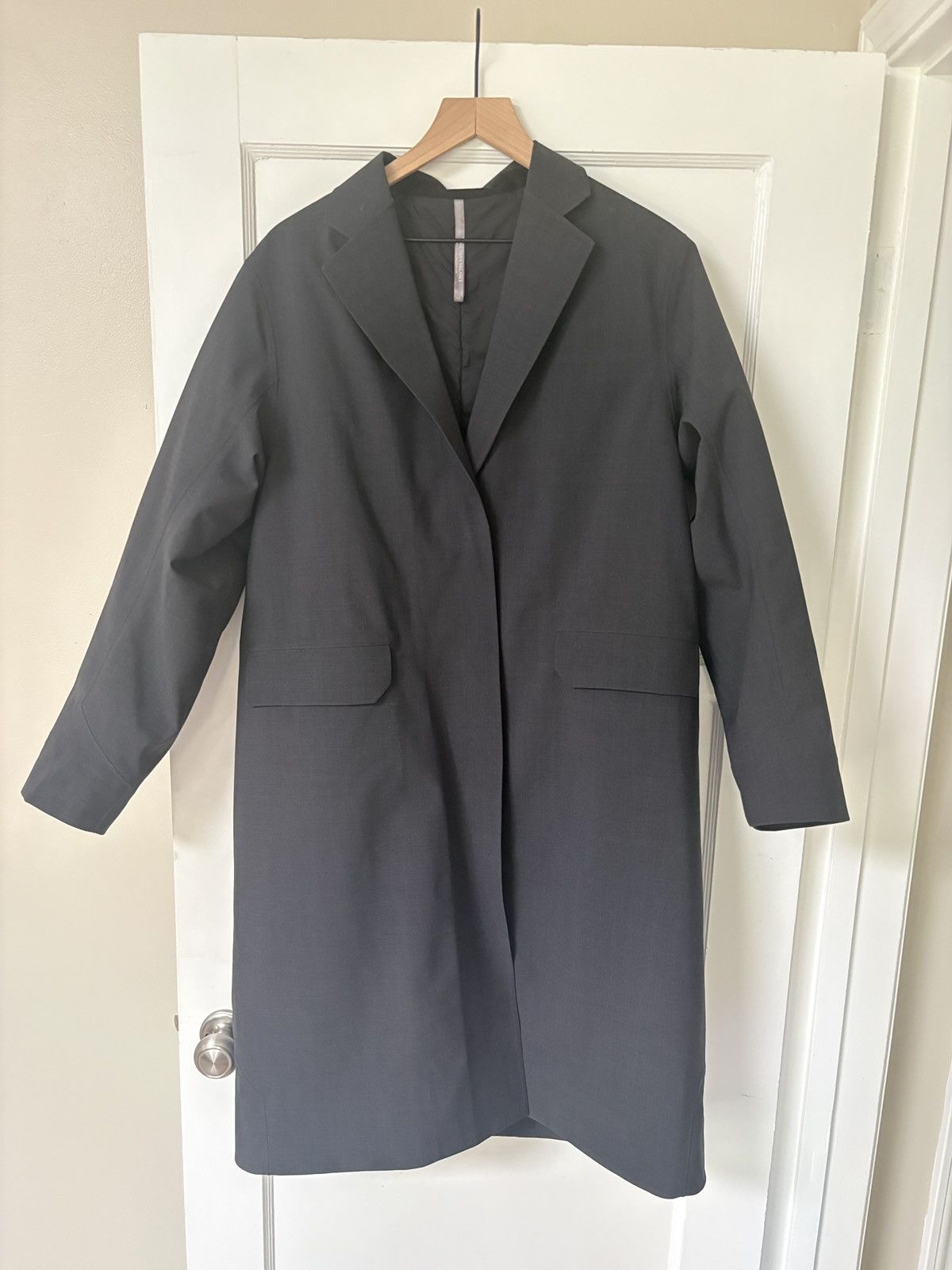 Veilance Arcteryx Veilance Lenan IS Topcoat Size M / US 6-8 / IT 42-44 - 1 Thumbnail