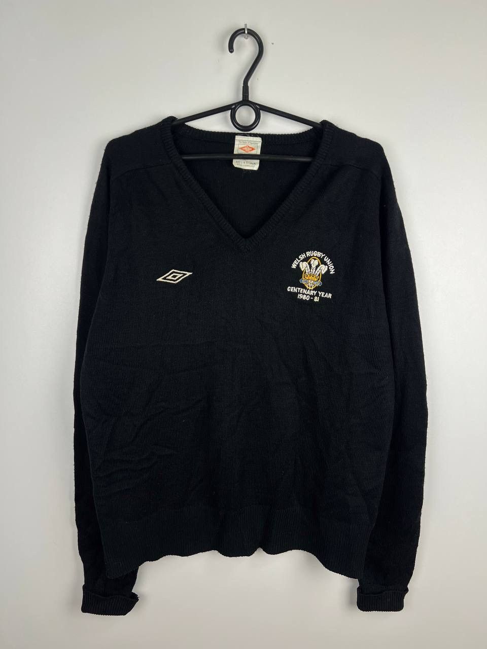 Umbro Welsh Rugby Umbro 1980-81vintage sweater size M Size US M / EU 48-50 / 2 - 1 Thumbnail