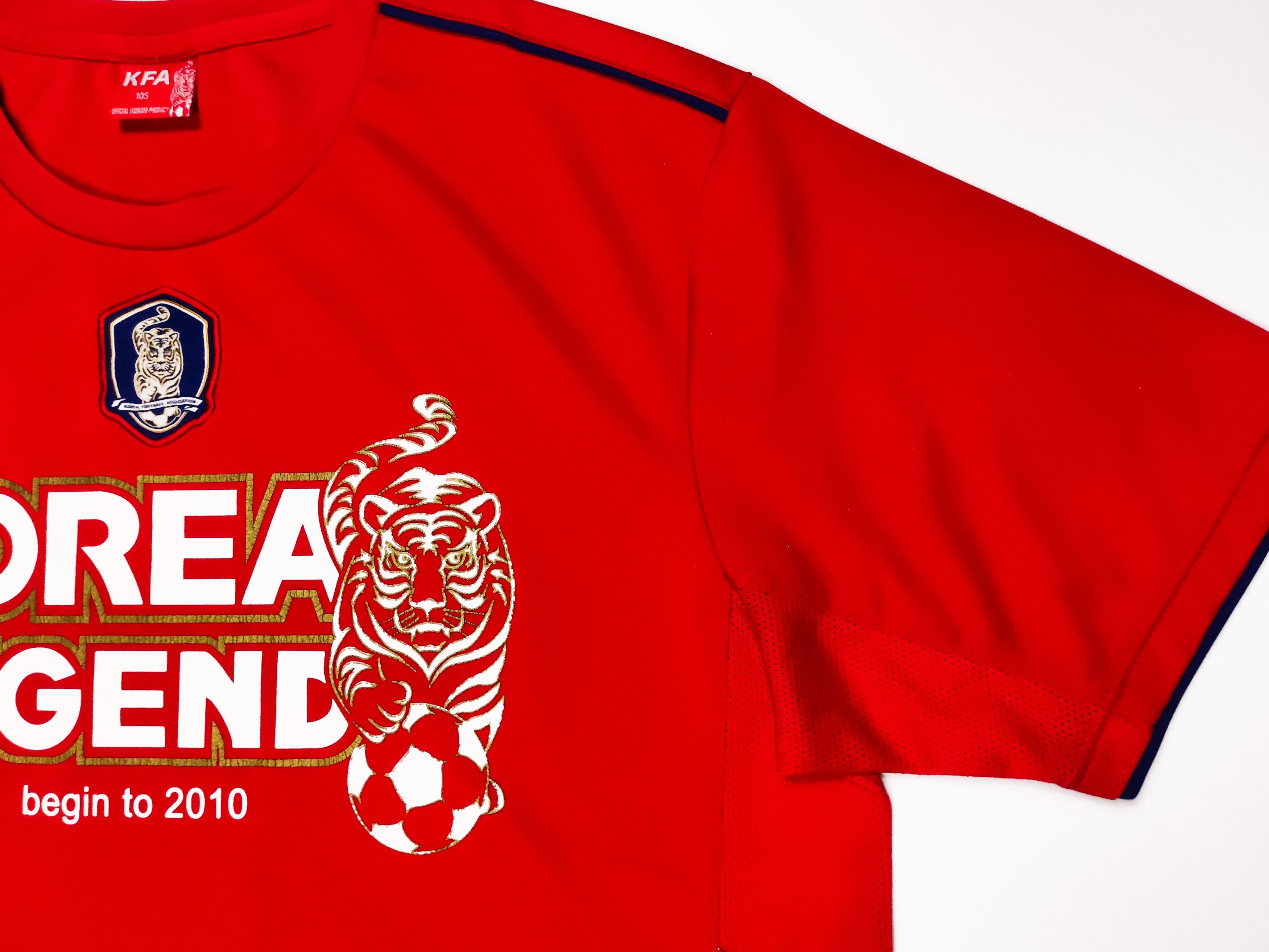Vintage South Korea "Legend" National Football Team Tee T-shirt Size US L / EU 52-54 / 3 - 7 Thumbnail