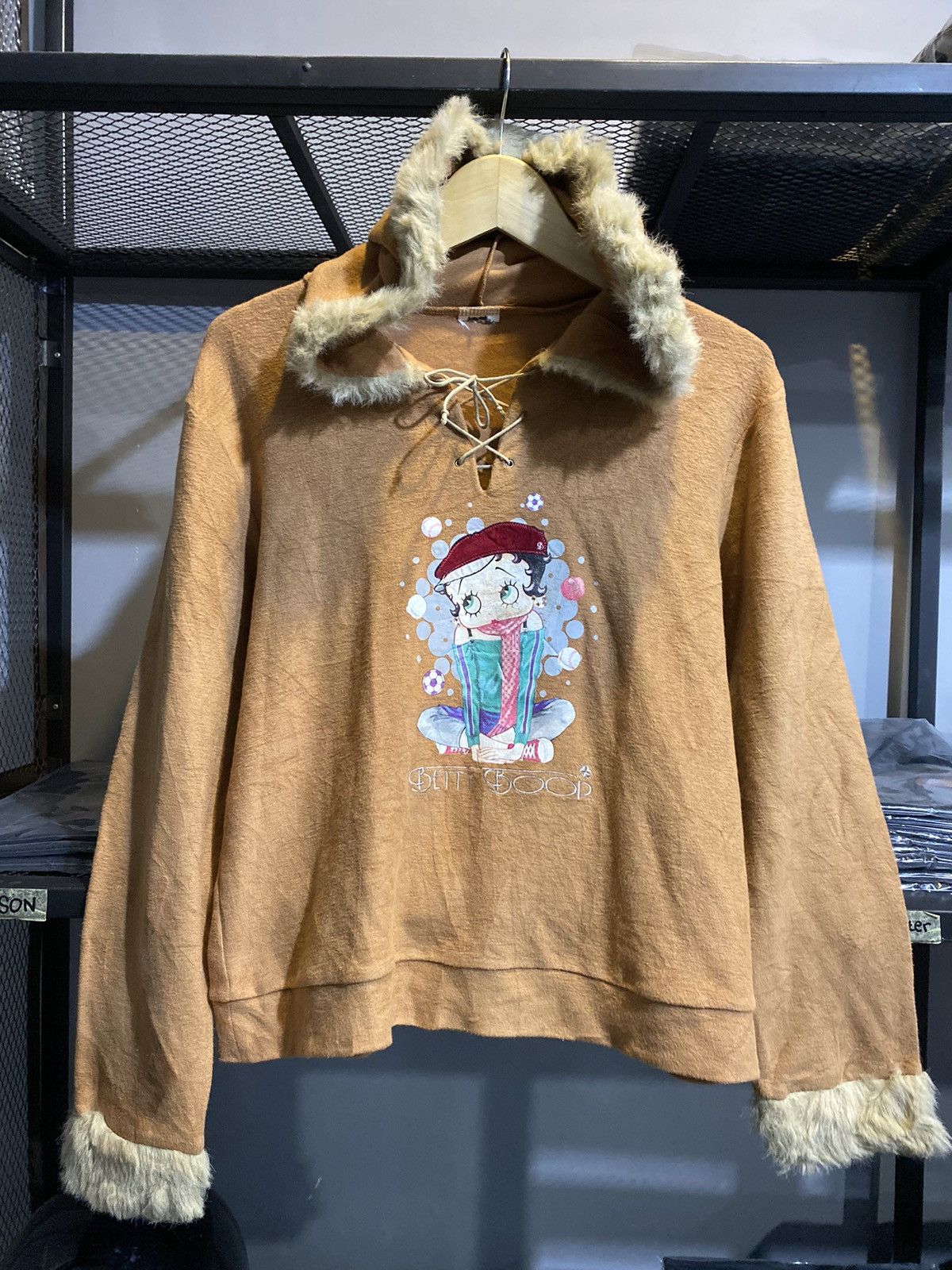 Betty Boop Japanese Fur Hoodie & Hand Rope Collar Style