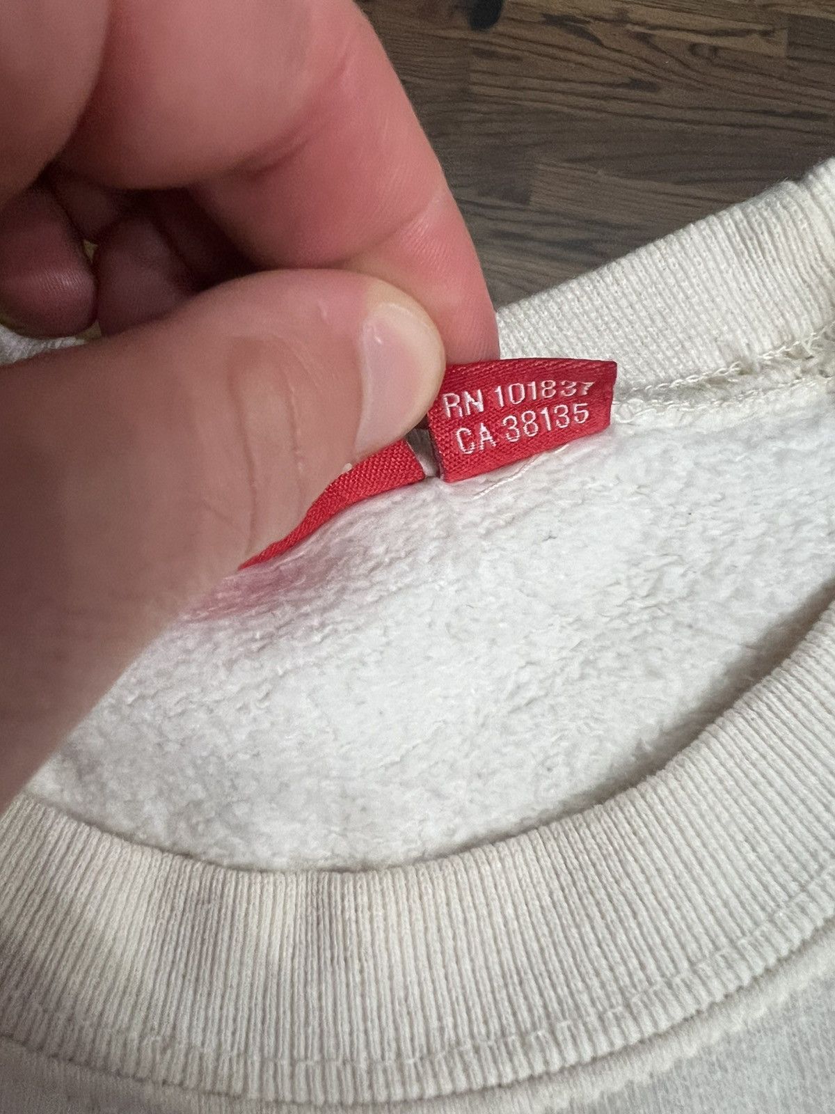 Supreme Supreme Box Logo Sweatshirt off white color Size US M / EU 48-50 / 2 - 5 Thumbnail