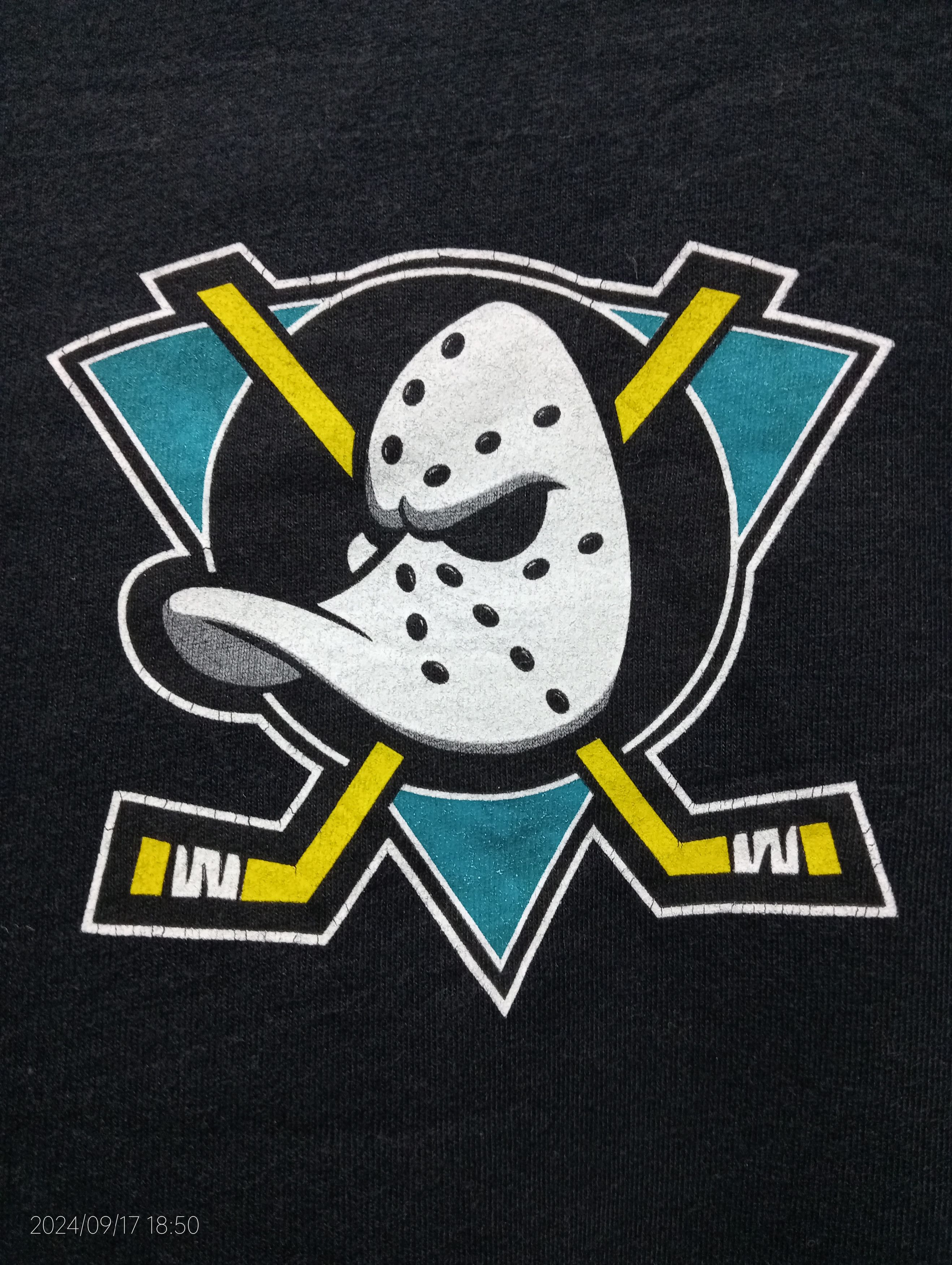 Mitchell & Ness The Mighty Ducks Mitchell & Ness NHL Long Sleeve Tshirt Size US XXL / EU 58 / 5 - 8 Thumbnail