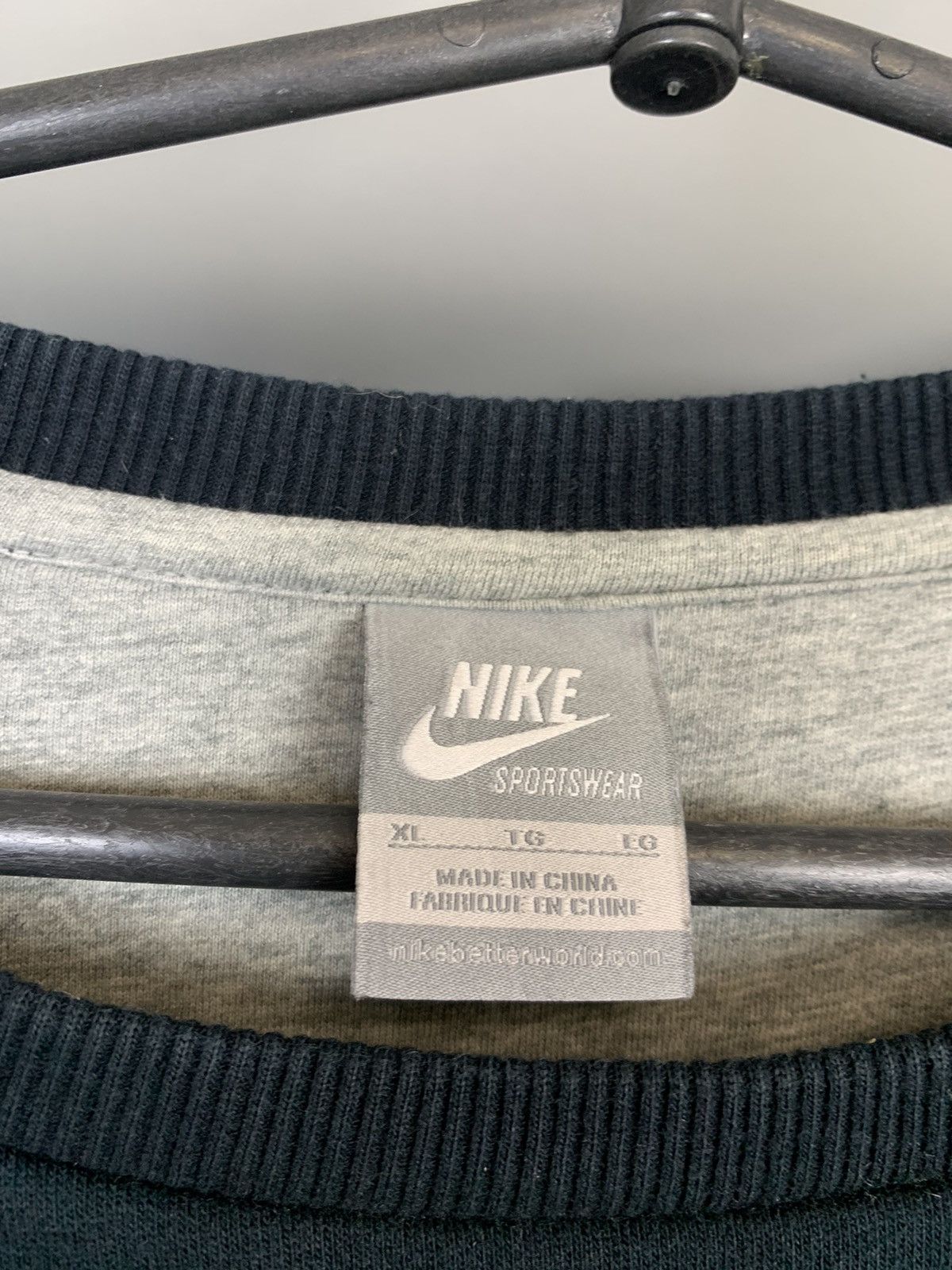 Nike × Vintage Vintage Nike Big Logo Sweatshirt Size US XL / EU 56 / 4 - 3 Thumbnail