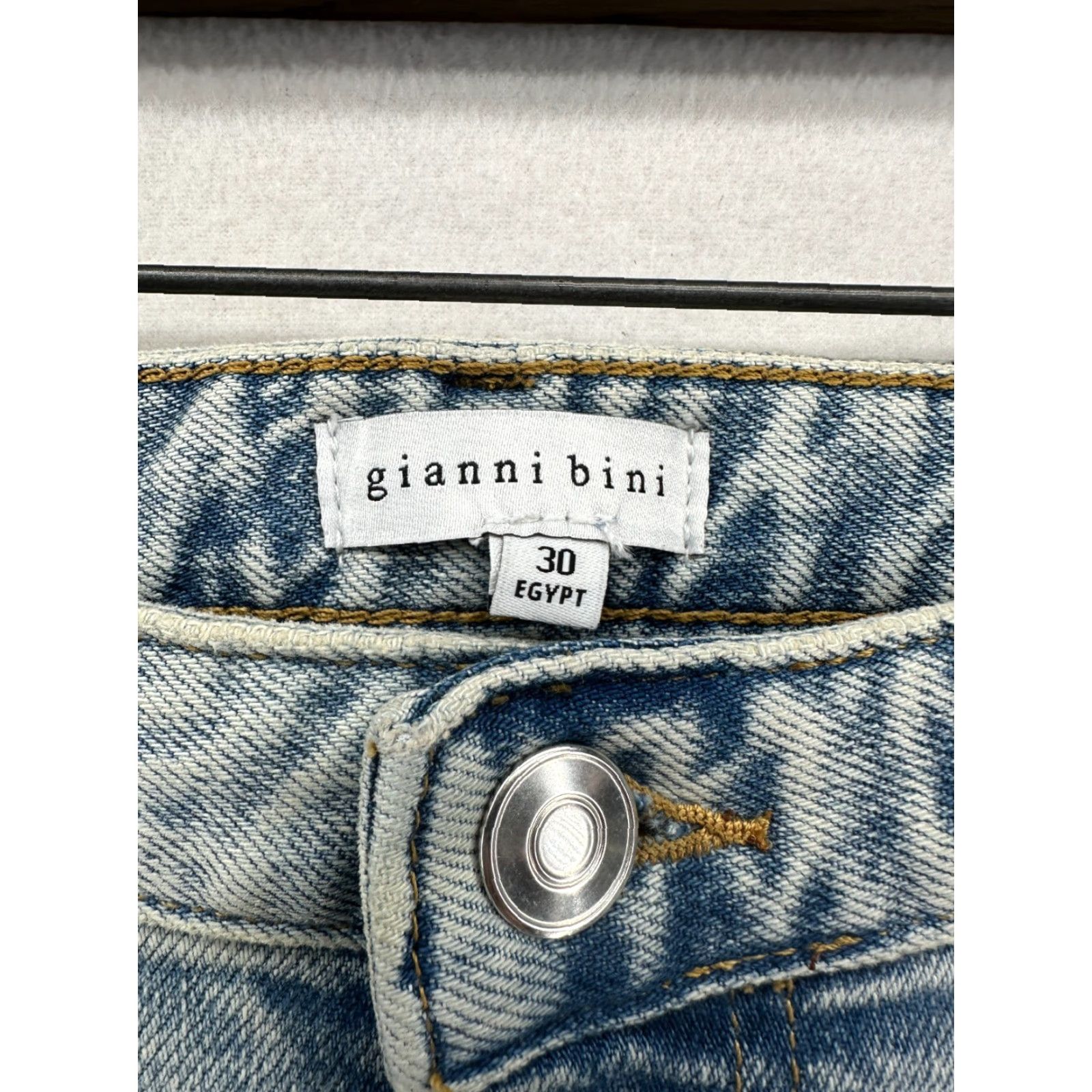 Vintage Gianni Bini Womens Jeans Straight Light Wash 30 Regular Inseam 32" Blue Cotton Denim Pockets Women Size 30 Size 30" / US 8 / IT 44 - 3 Thumbnail
