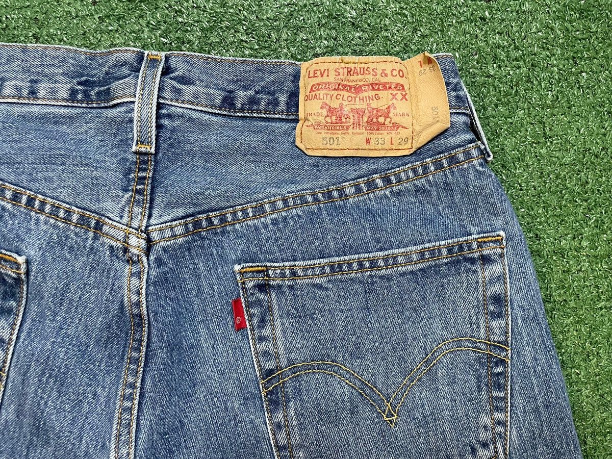 Levi's Vintage Levi 501 blue jeans Size US 33 - 3 Thumbnail