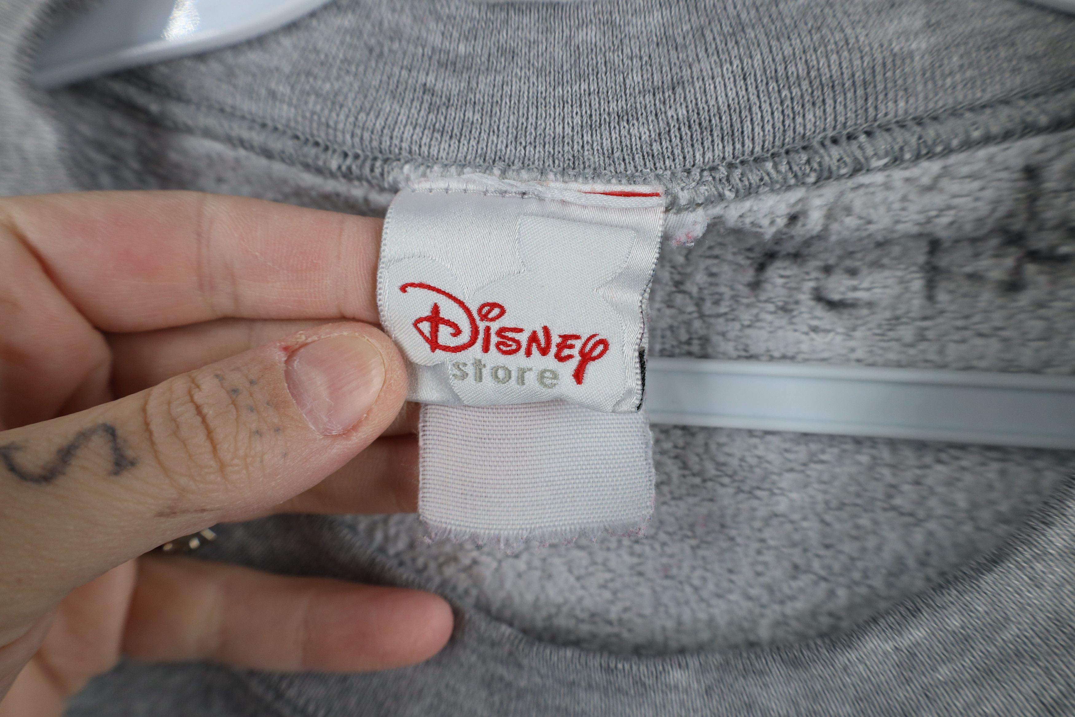 Disney × Vintage Vintage 90s Disney Winnie the Pooh Box Logo Sweatshirt Gray Size 3XL / US 20-22 - 8 Thumbnail