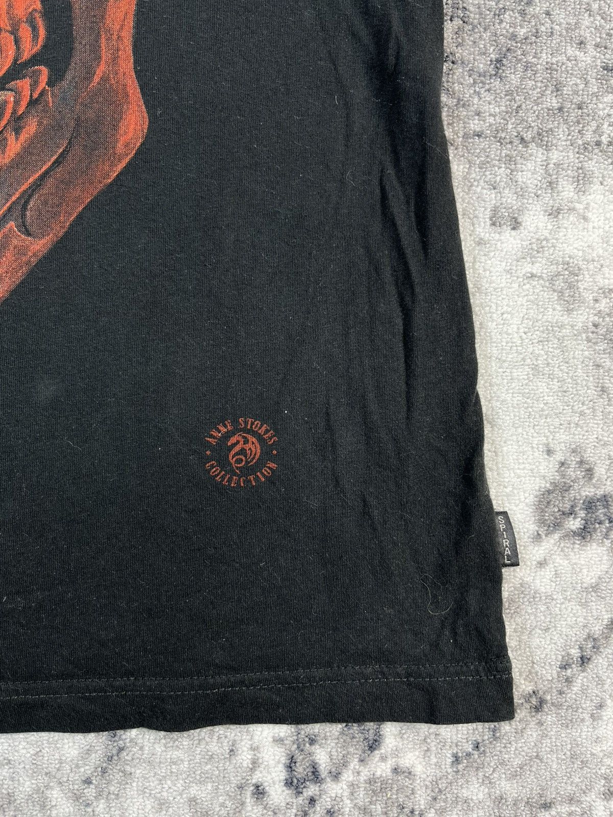 Other Spiral Direct Flaming Skull Faded Biker Tee Y2K Size US XL / EU 56 / 4 - 8 Thumbnail