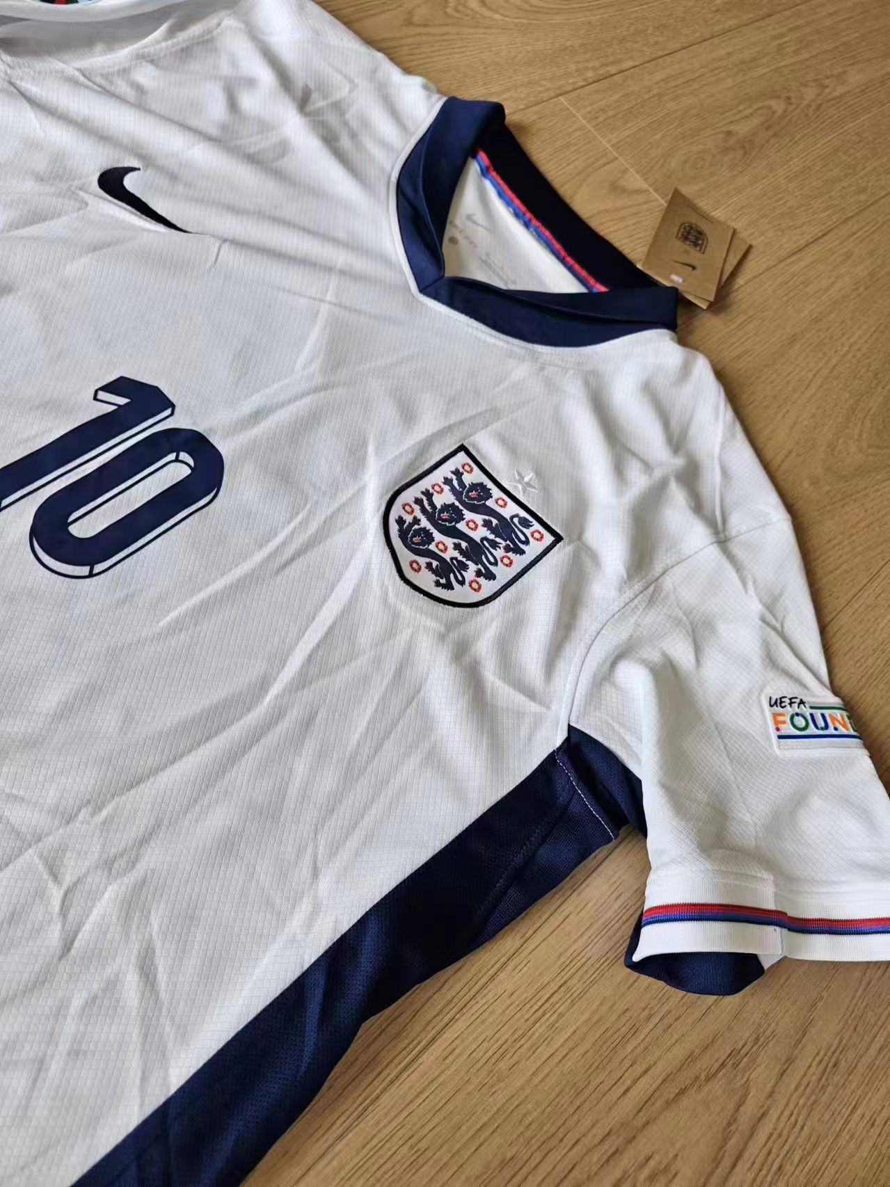 Other 2024 England Bellingham Jersey XL Size US XL / EU 56 / 4 - 3 Thumbnail