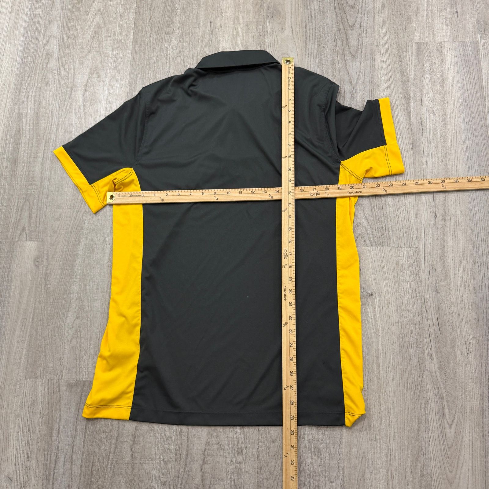 Nike Nike Michigan Wolverines Polo Shirt Mens Medium Gray Yellow Size US M / EU 48-50 / 2 - 7 Thumbnail