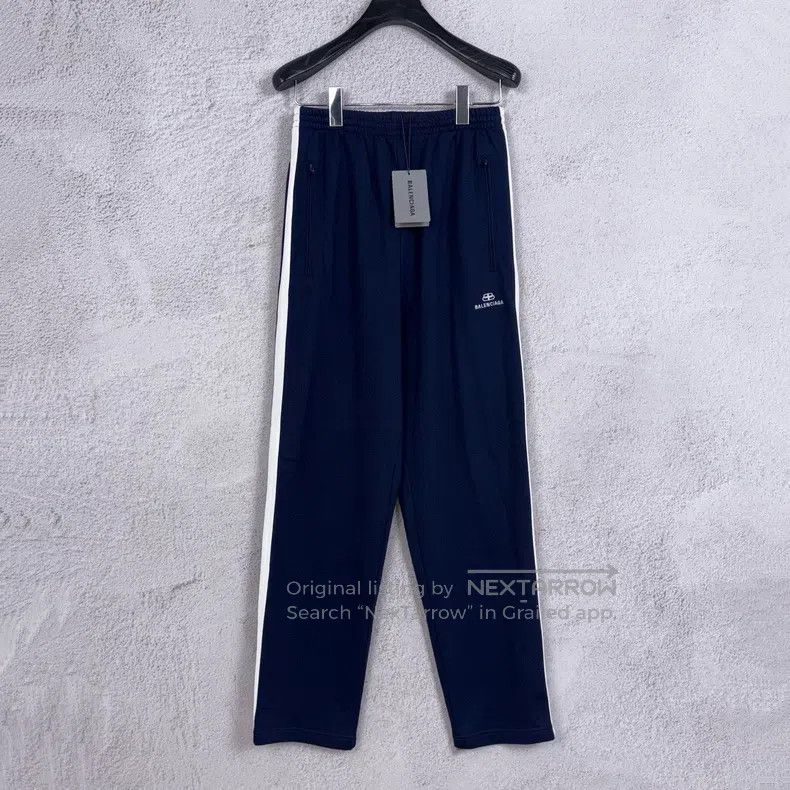 Balenciaga Balenciaga Lock Embroidery Sport Casual Pants Blue Size US 30 / EU 46 - 1 Thumbnail