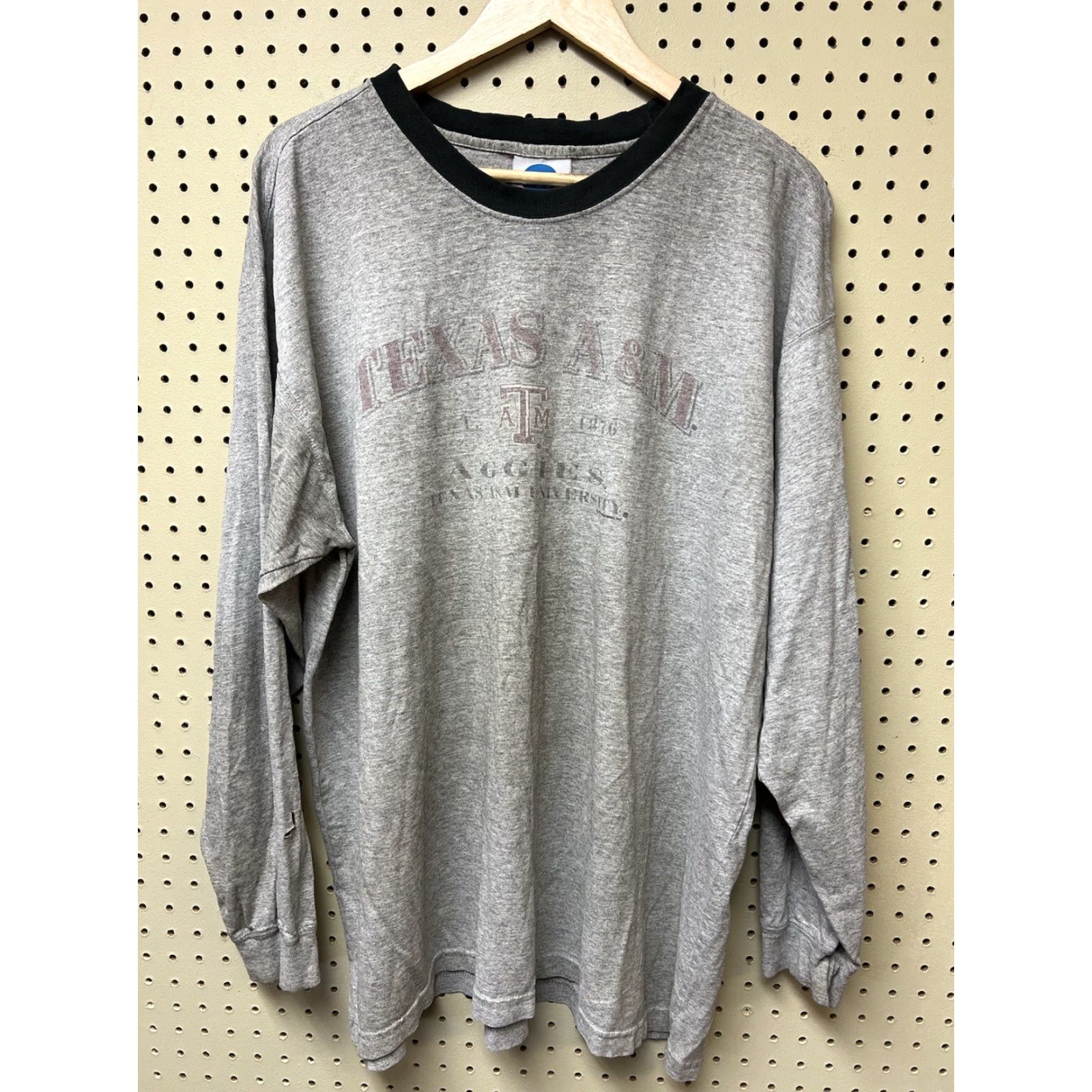NCAA VINTAGE Texas A&M Aggies T-Shirt Men 2XL University College NCAA Distressed Grey Cotton Logo Graphic Print 90s Classic Retro Sports University Mens Size US XXL / EU 58 / 5 - 2 Thumbnail