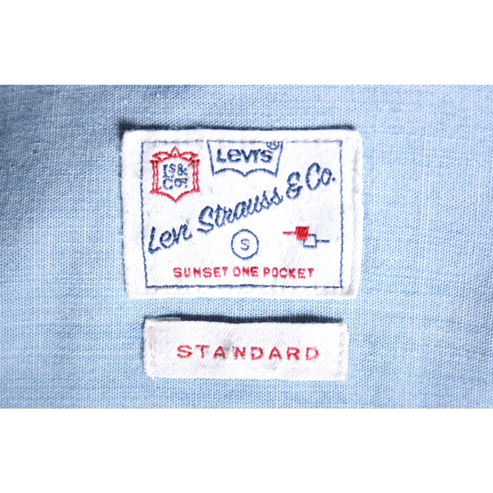 Levi's VINTAGE Levi's Sunset One Pocket Blue Chambray Long Sleeve Button Front Shirt Sz. S Size US S / EU 44-46 / 1 - 6 Thumbnail