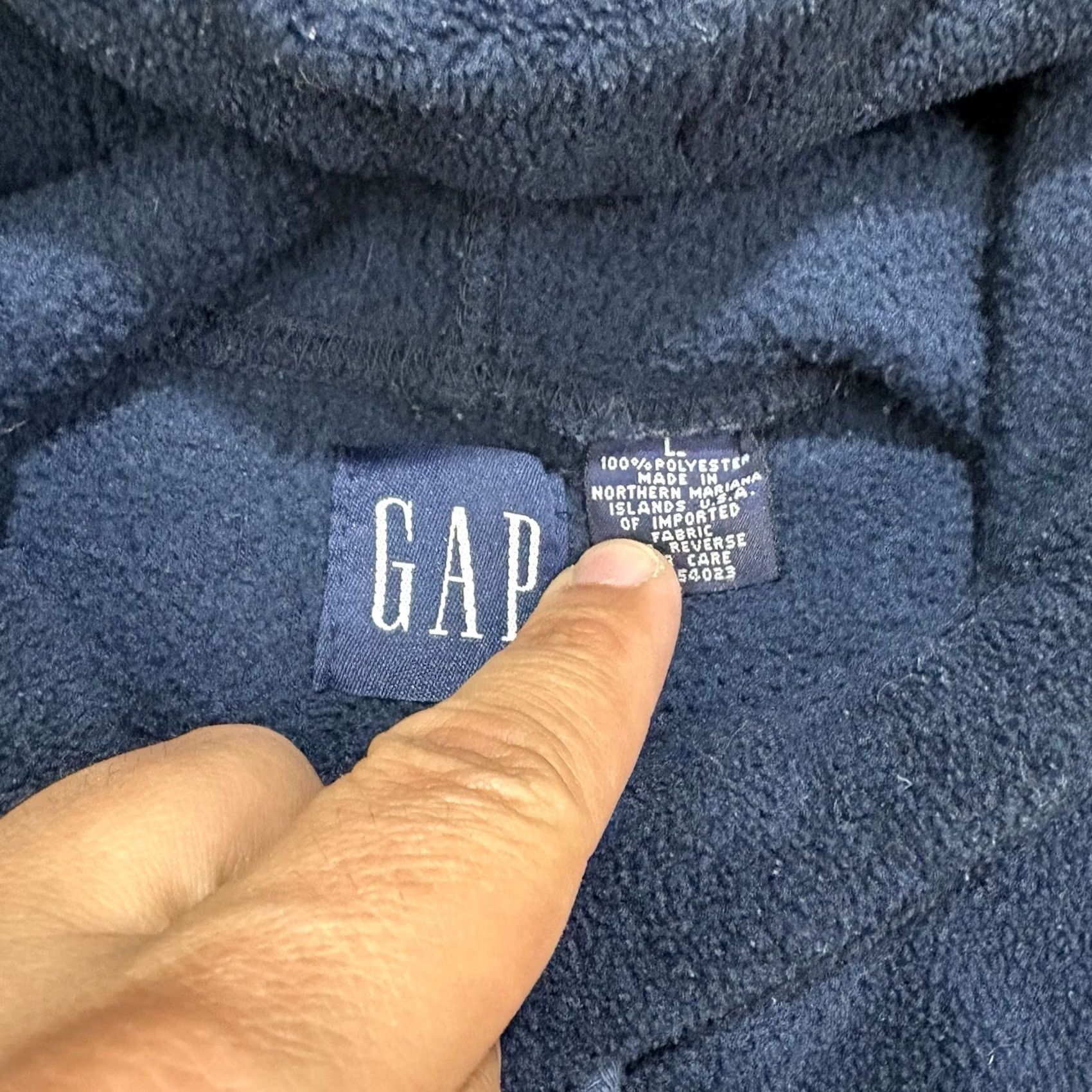 Gap VINTAGE Gap Hoodie Sweatshirt L Men Navy Fleece Heavyweight Y2K 90s Pullover Hooded Size US L / EU 52-54 / 3 - 3 Thumbnail