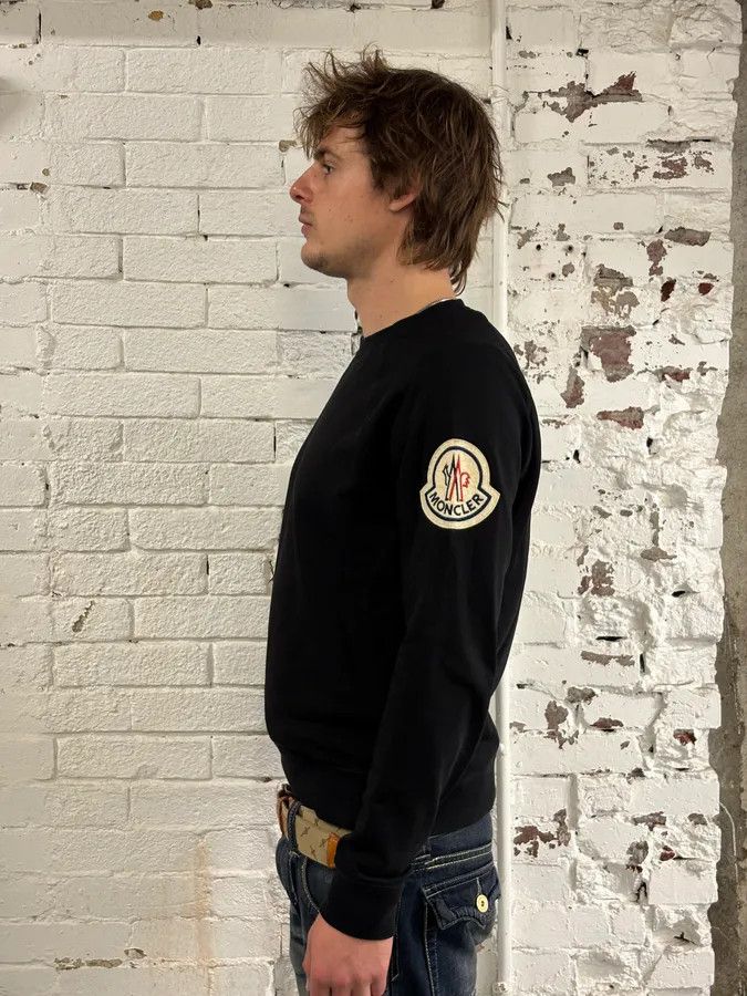 Moncler Moncler Black Logo Crewneck Sweater Size US M / EU 48-50 / 2 - 3 Thumbnail