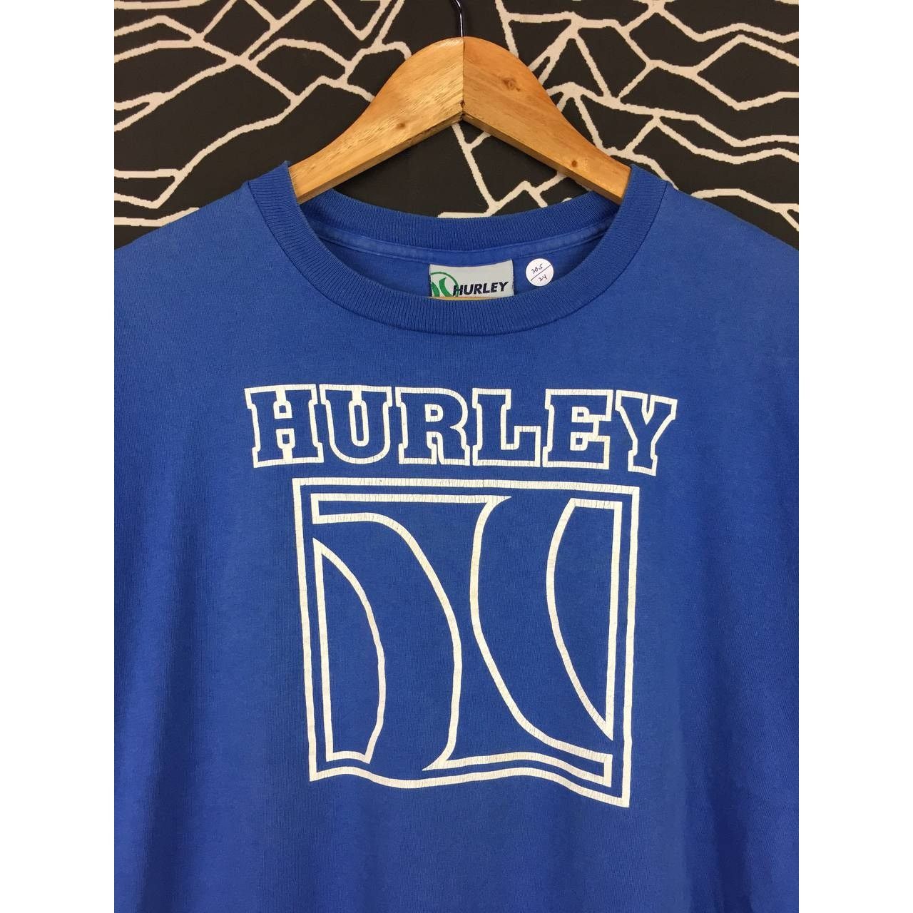 Hurley × Vintage Vtg 90s Hurley Big Logo Made In Usa Surfwear Tee Size US M / EU 48-50 / 2 - 3 Thumbnail