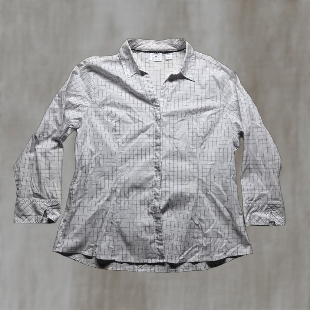 Vintage Vintage Lee Riders Women’s White V-Neck Button-Up Shirt 2XL Casual Business Office Size XXL / US 16-18 / IT 52-54 - 1 Thumbnail