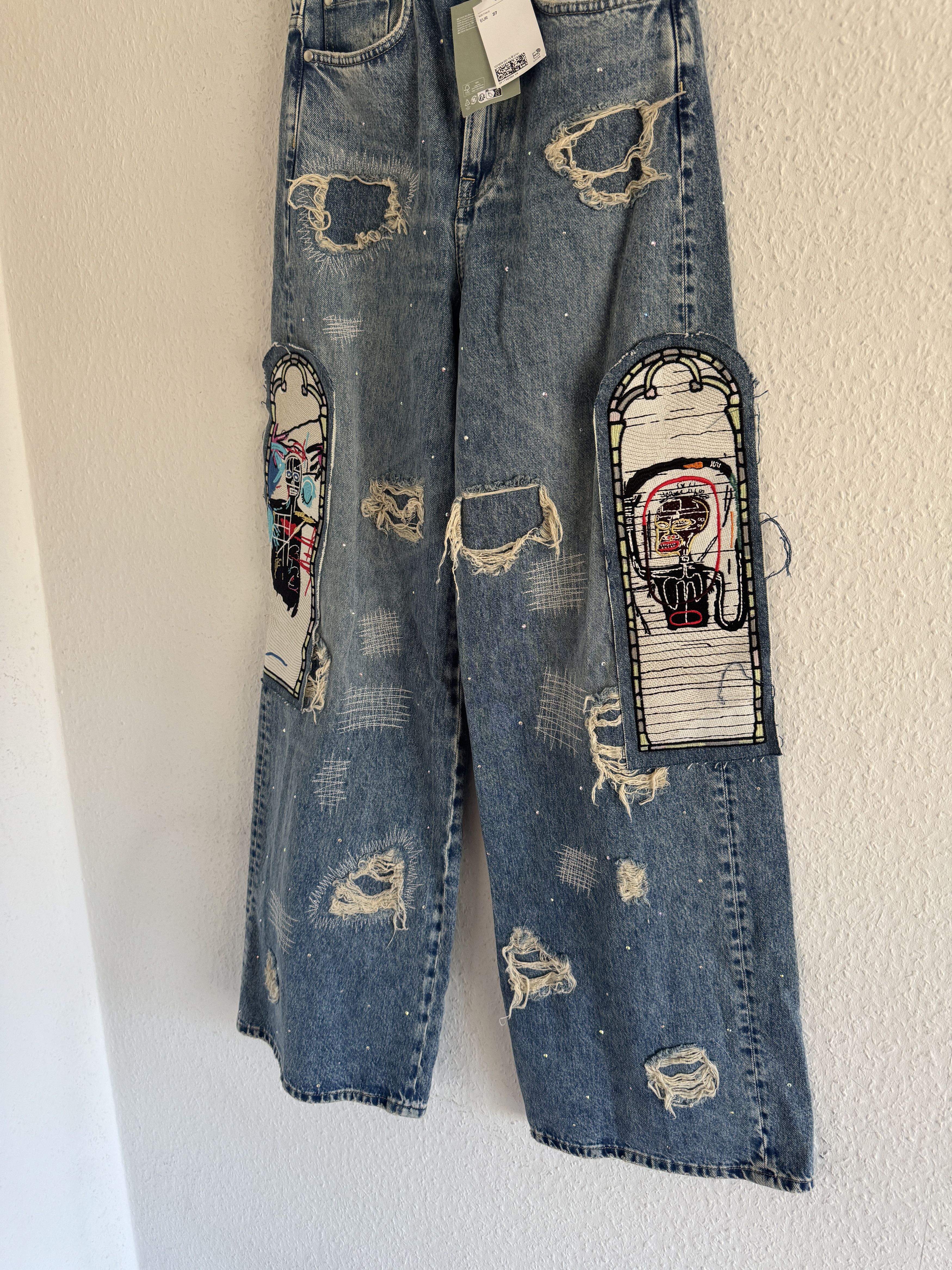 H&M × Jean-Michel Basquiat × Who Decides War Distressed rhinestone graphic jeans Size US 27 - 4 Thumbnail