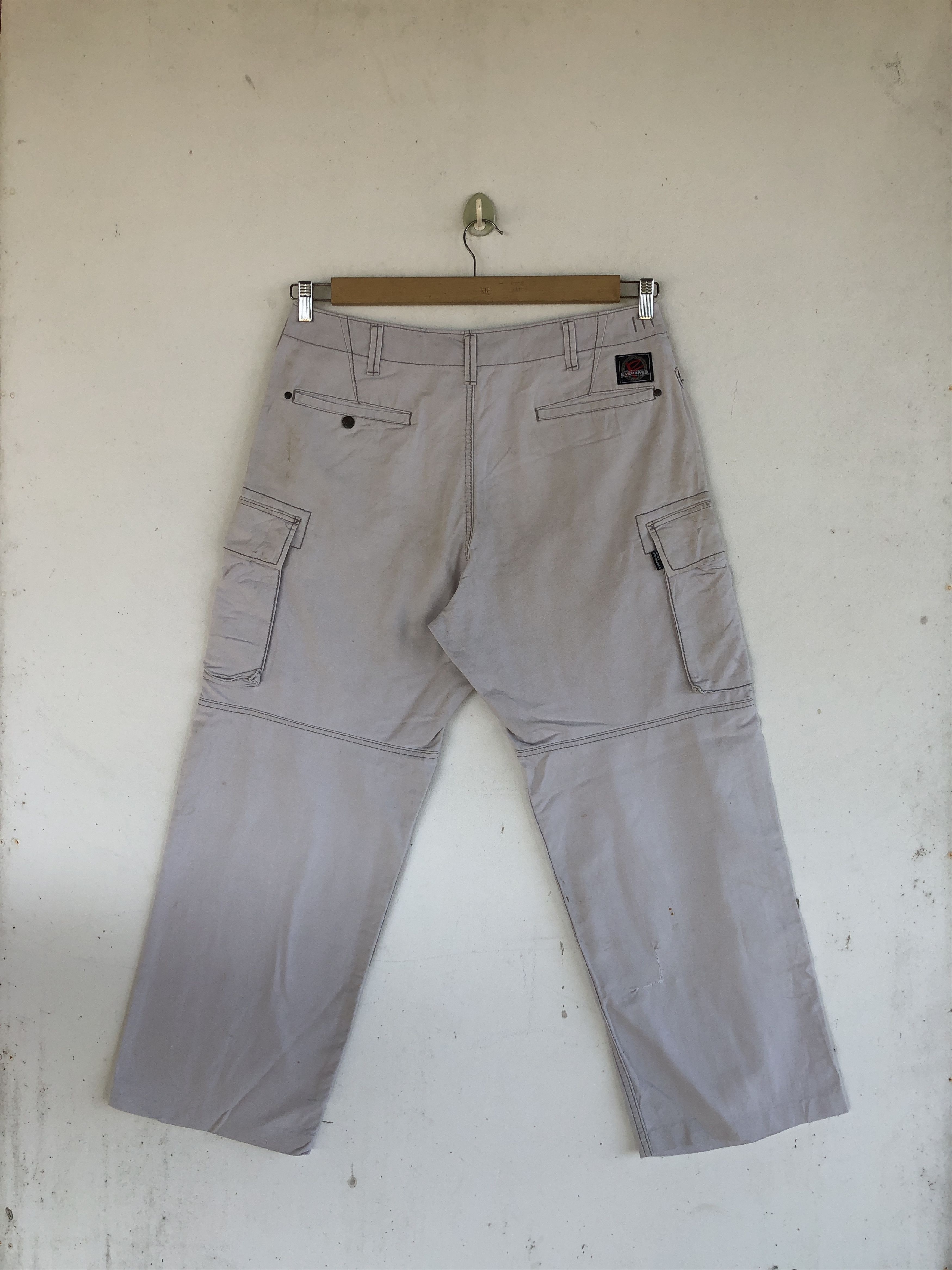Japanese Brand Vintage Japanese Cargo Pants Multi Pocket Bondage Trousers Size US 36 / EU 52 - 2 Thumbnail