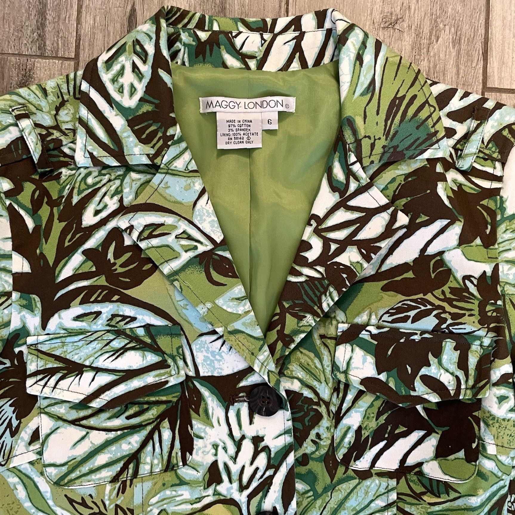 MAGGY LONDON VINTAGE Maggy London Blazer Leaf Print Cotton Jacket Green Size 6 Womens Blazer, Jacket, Cotton Blend, Leaf Theme, 90s Cruise Island Size M / US 6-8 / IT 42-44 - 3 Thumbnail